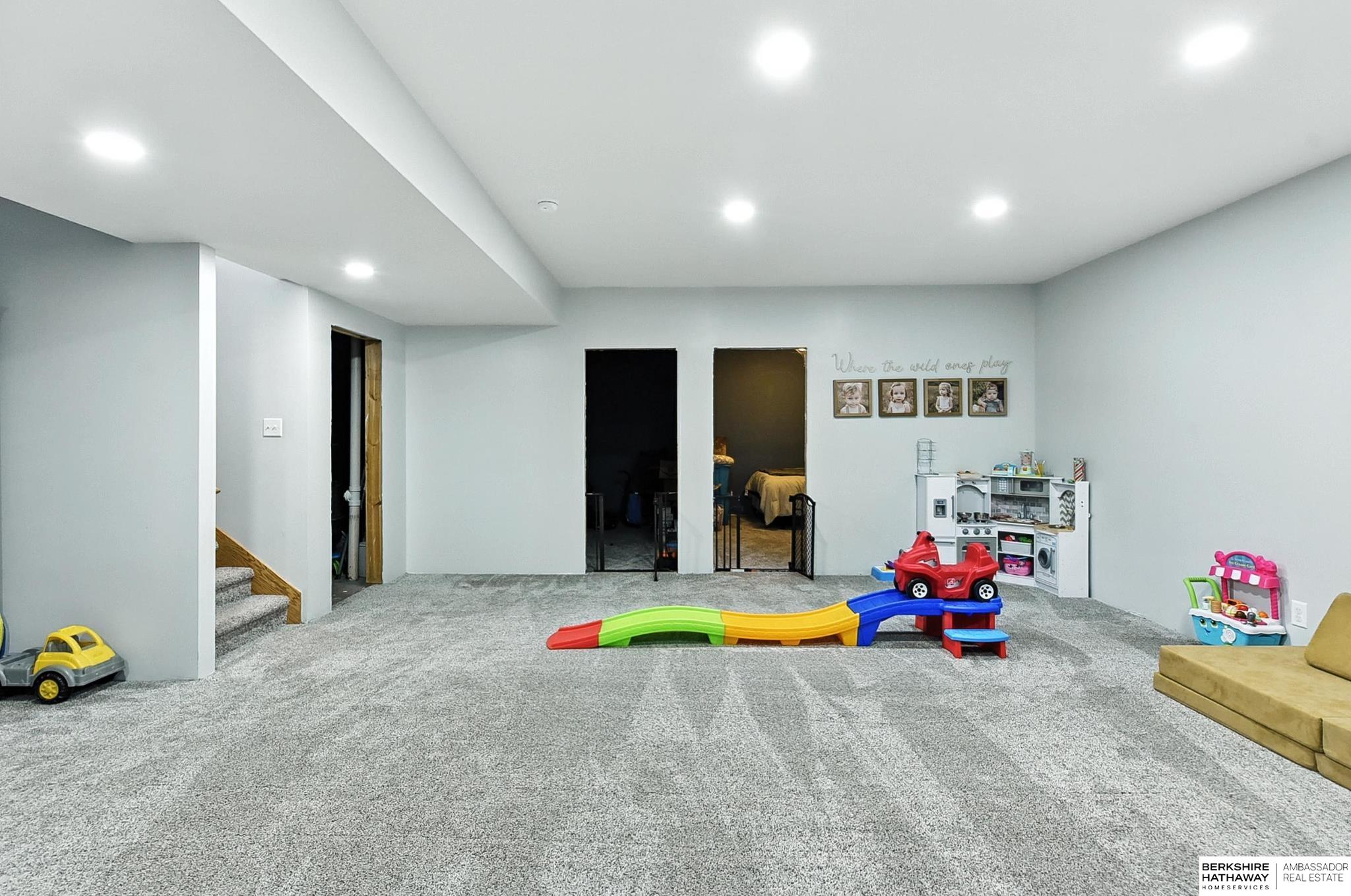 Wahoo, Nebraska 68066, United States, 4 Bedrooms Bedrooms, ,2 BathroomsBathrooms,Residential,Active,169749