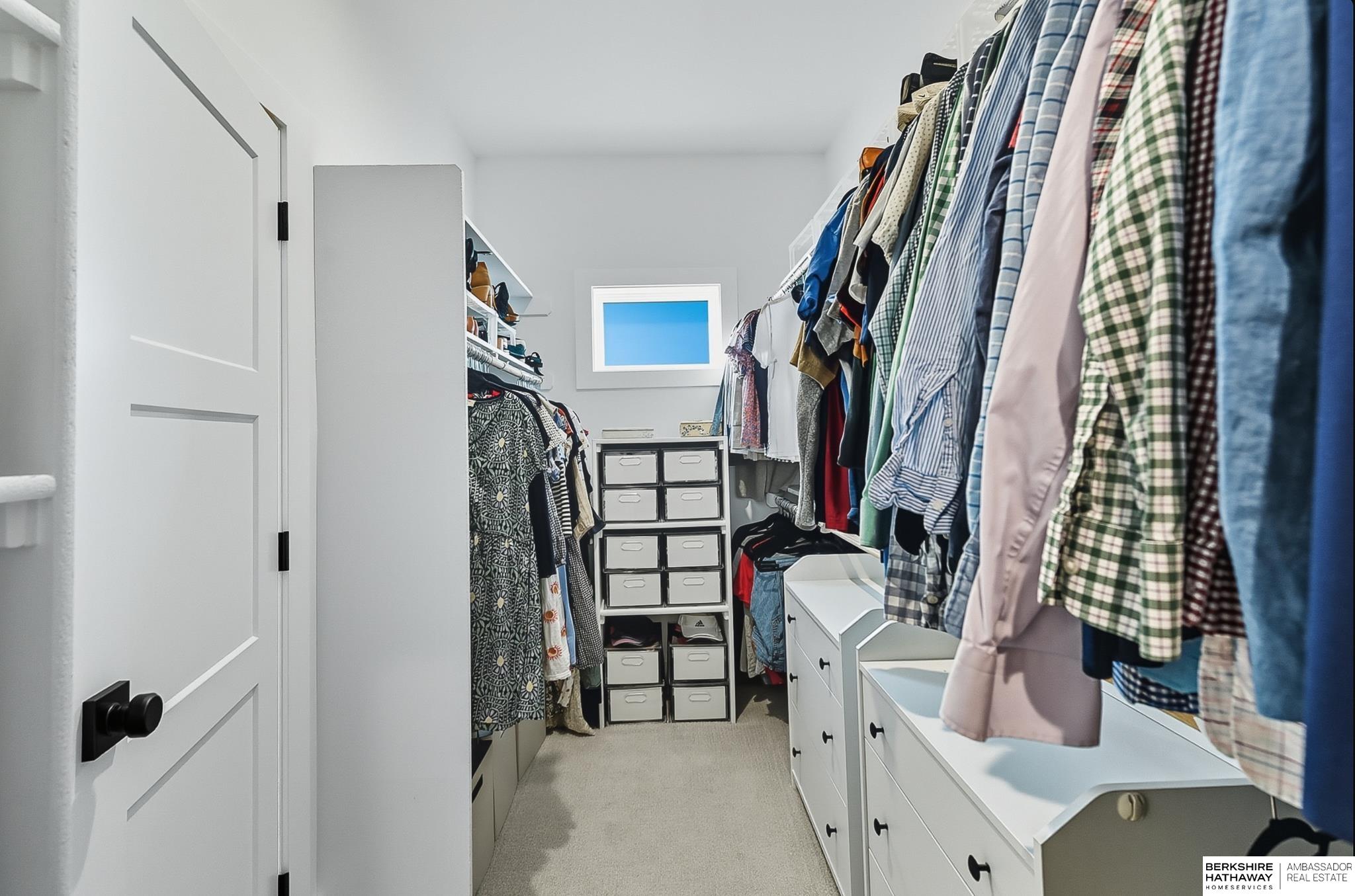 Elkhorn, Nebraska 68022, United States, 5 Bedrooms Bedrooms, ,3 BathroomsBathrooms,Residential,Active,253504