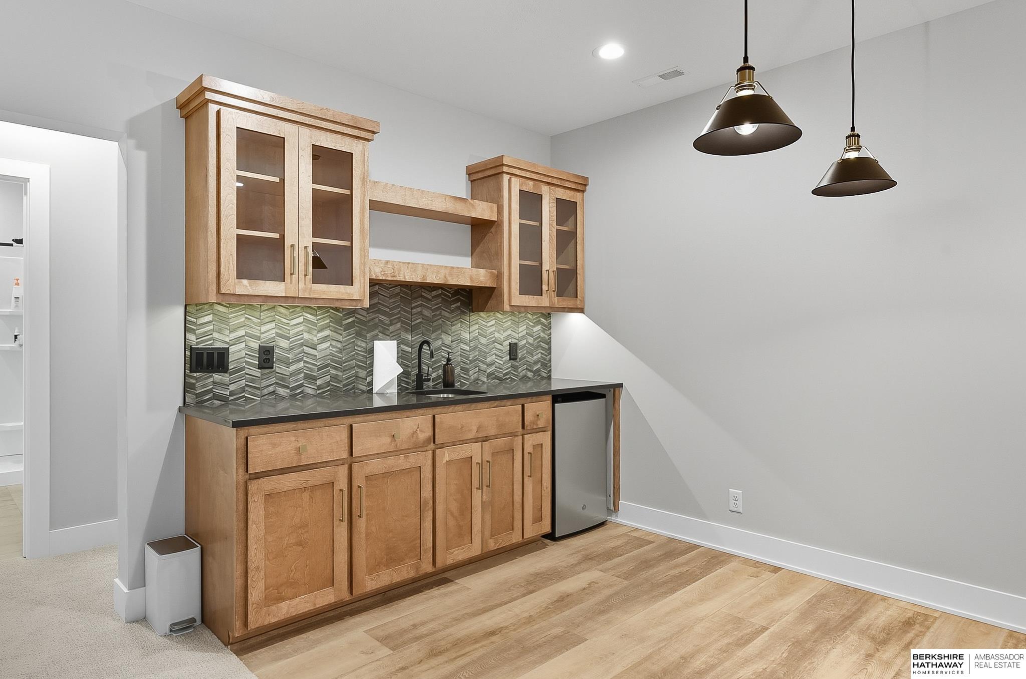 Elkhorn, Nebraska 68022, United States, 5 Bedrooms Bedrooms, ,3 BathroomsBathrooms,Residential,Active,253504