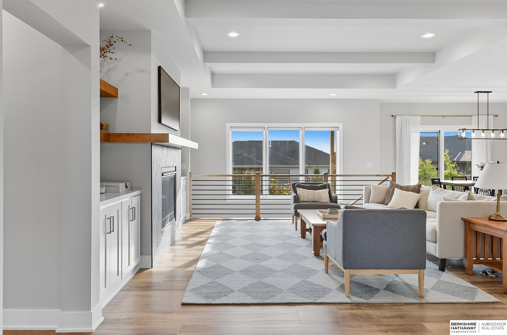 Elkhorn, Nebraska 68022, United States, 5 Bedrooms Bedrooms, ,3 BathroomsBathrooms,Residential,Active,253504