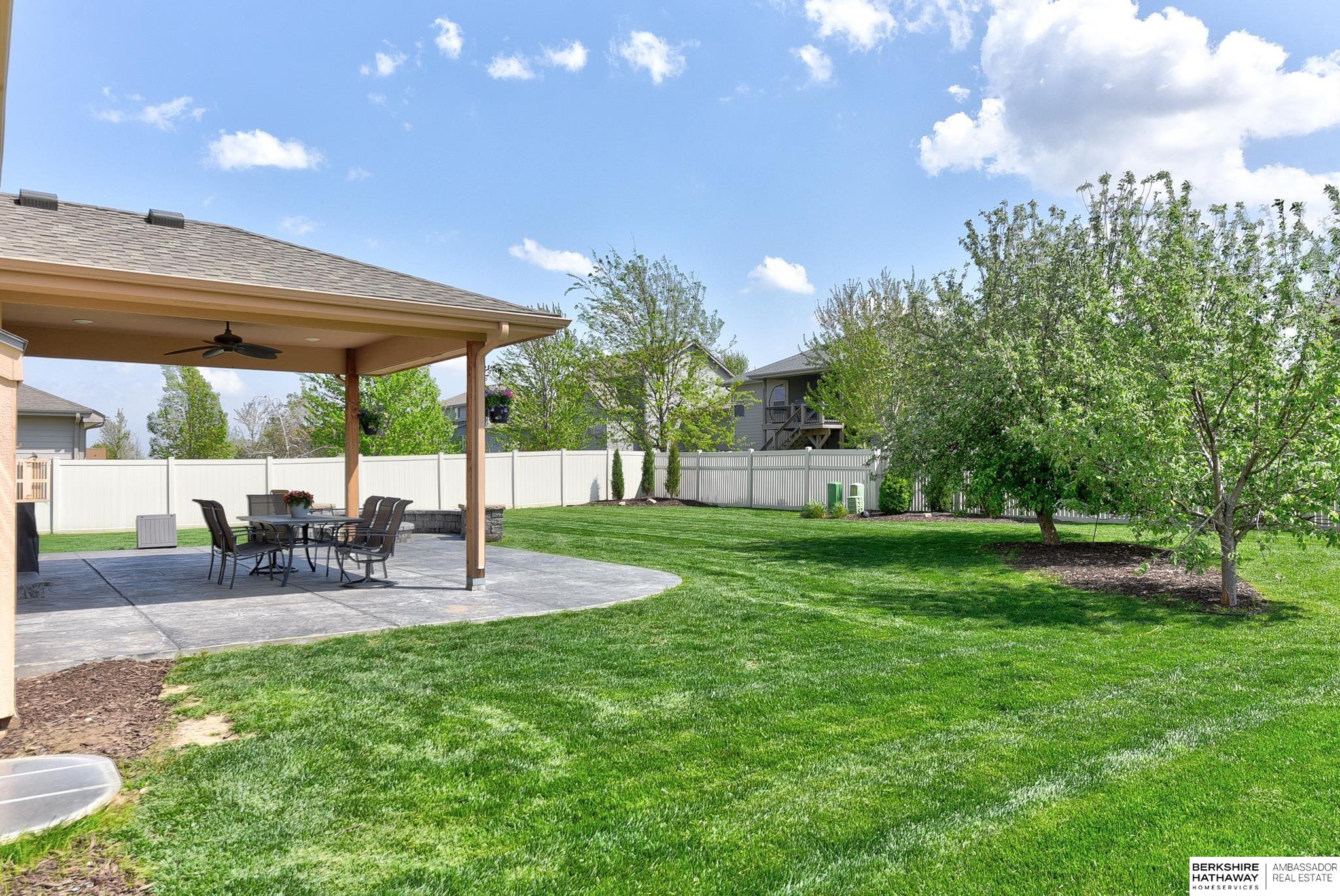 Papillion, Nebraska 68046, United States, 5 Bedrooms Bedrooms, ,3 BathroomsBathrooms,Residential,Pending,122295