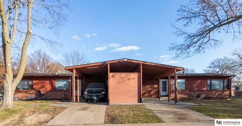 Photo of 5127 W Elba Street, Lincoln, NE 68524 (MLS # 22534339)