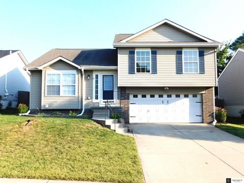 Photo of 17728 Margo Street, Omaha, NE 68136 (MLS # 22608540)