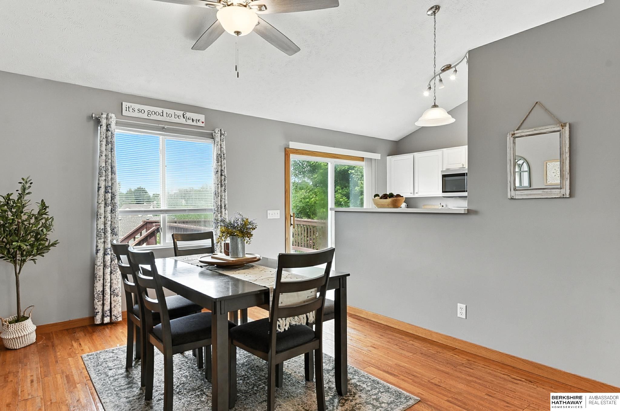 Omaha, Nebraska 68136, United States, 3 Bedrooms Bedrooms, ,2 BathroomsBathrooms,Residential,Pending,190965