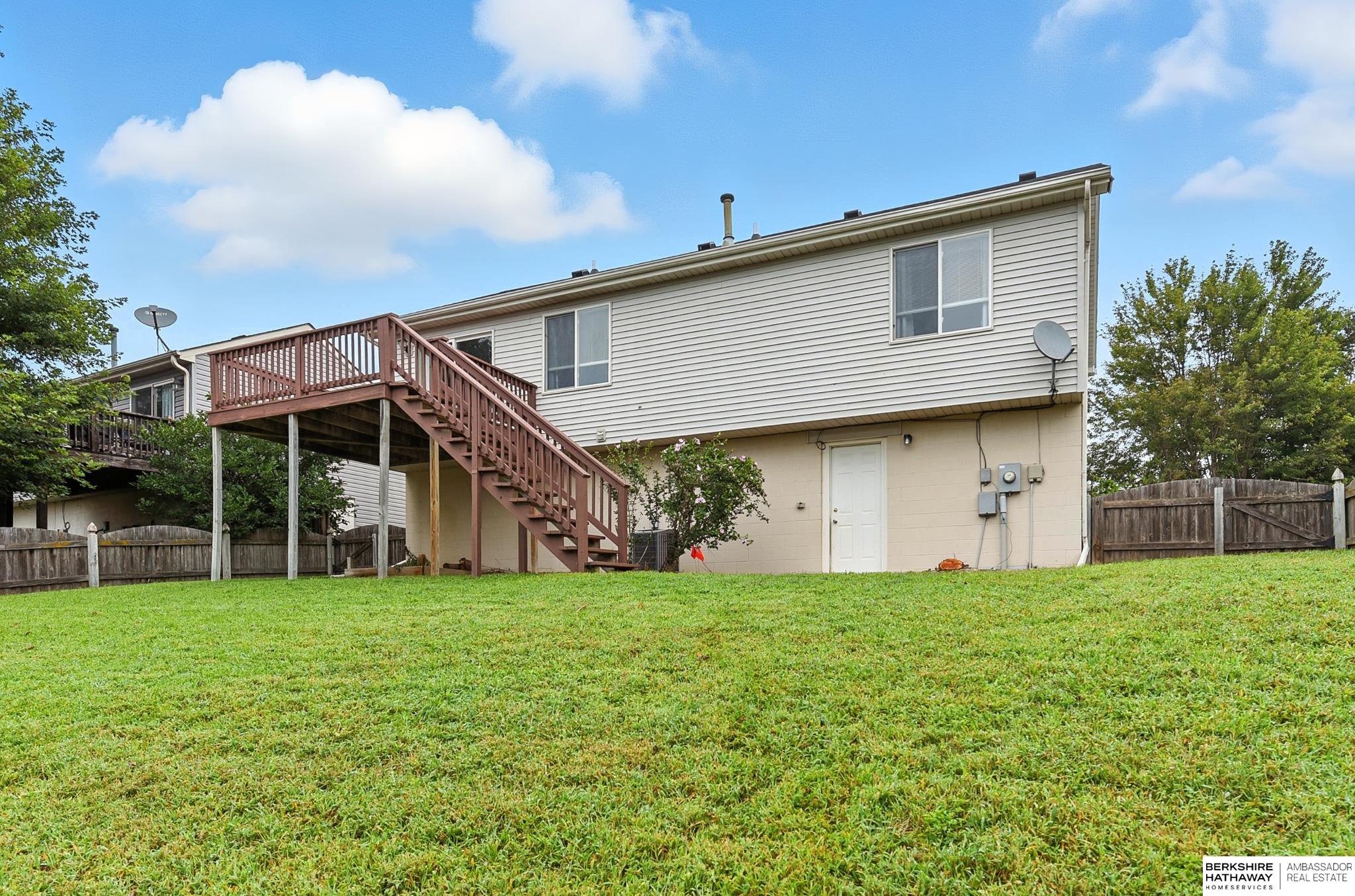 Omaha, Nebraska 68136, United States, 3 Bedrooms Bedrooms, ,2 BathroomsBathrooms,Residential,Pending,190965