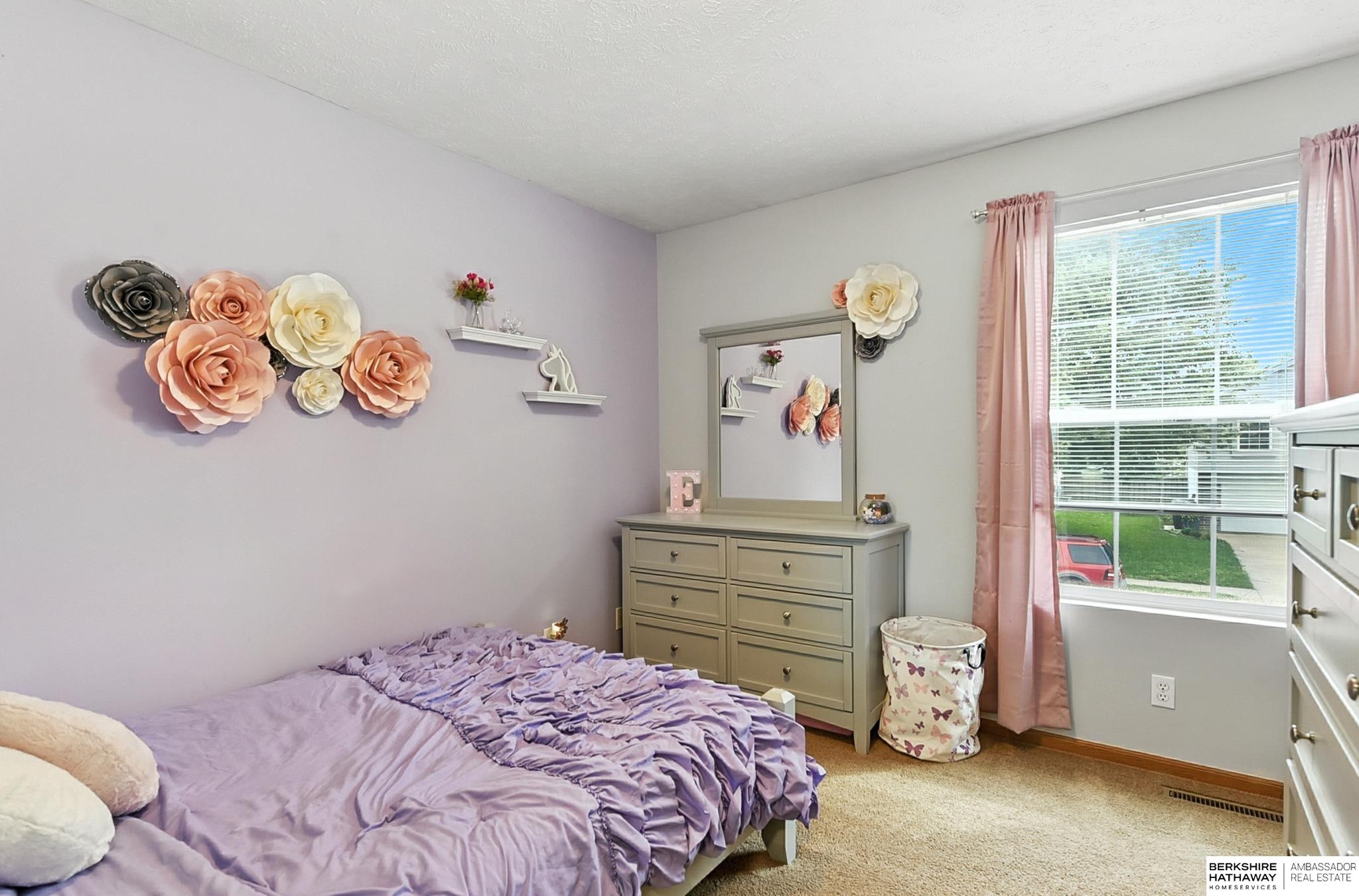 Omaha, Nebraska 68136, United States, 3 Bedrooms Bedrooms, ,2 BathroomsBathrooms,Residential,Pending,190965