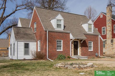 Photo of 2002 N 55 Street, Omaha, NE 68104 (MLS # 22607250)