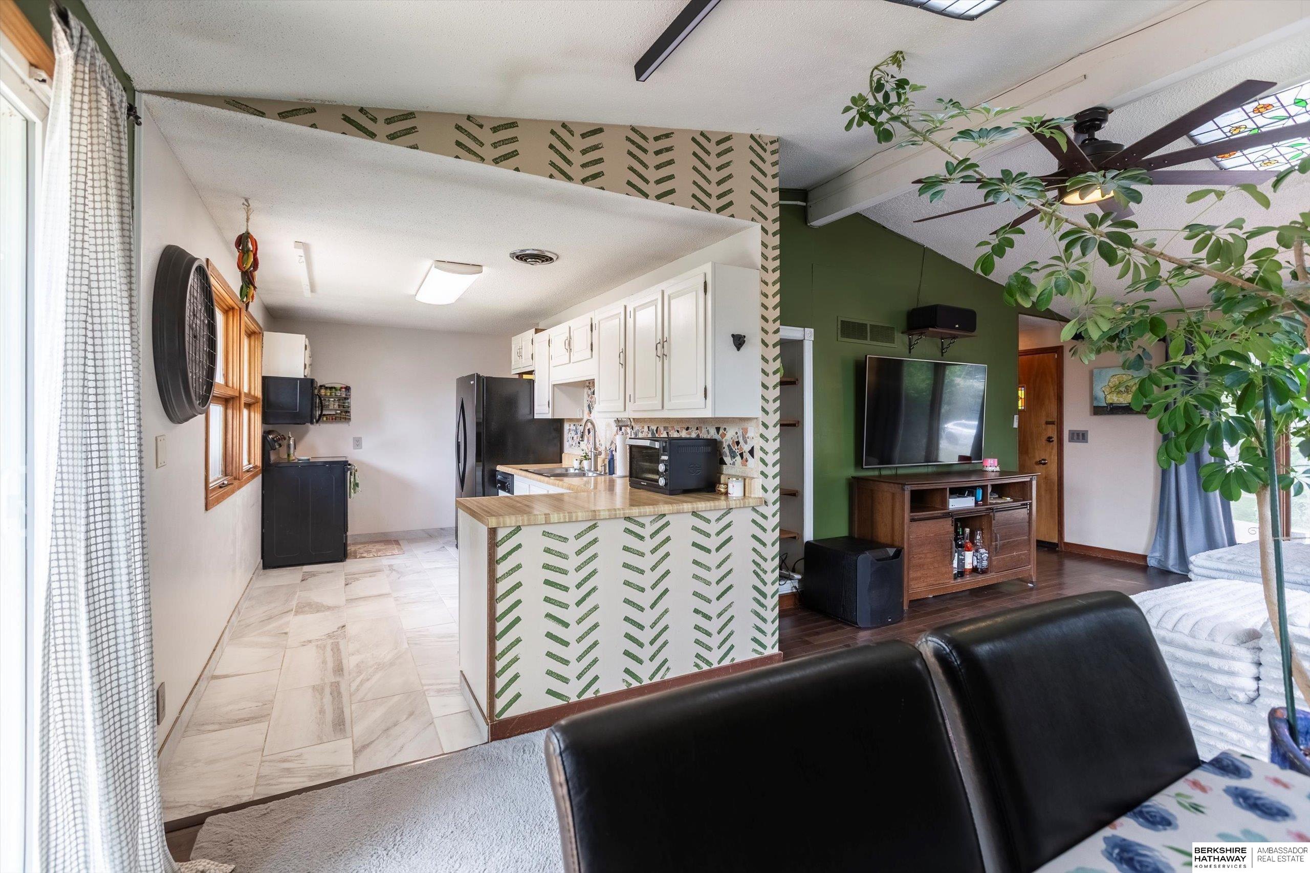 Omaha, Nebraska 68134, United States, 3 Bedrooms Bedrooms, ,2 BathroomsBathrooms,Residential,Active,196719