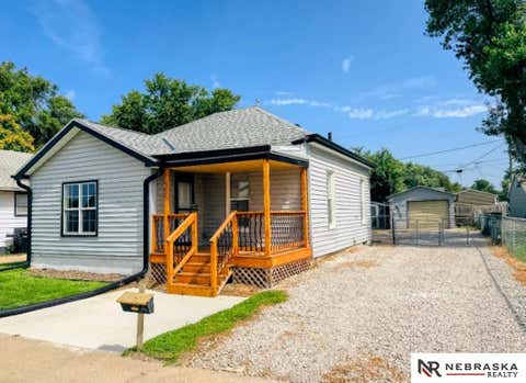 Photo of 1806 Ave C, Council Bluffs, IA 51501 (MLS # 22620745)