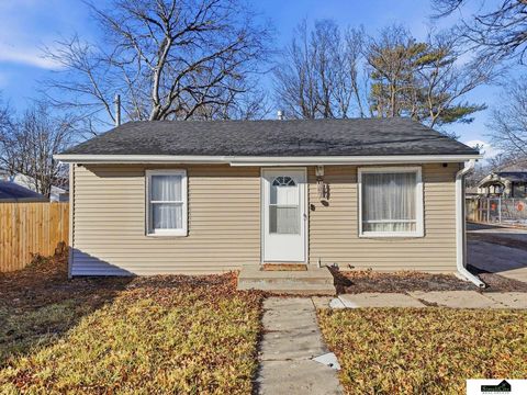 Photo of 2721 N 38th Street, Lincoln, NE 68504 (MLS # 22604732)