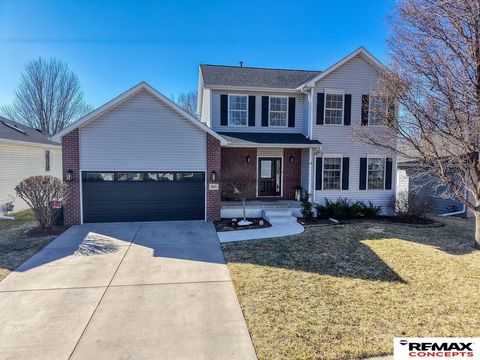 Photo of 7615 S 38th Street, Lincoln, NE 68516 (MLS # 22606897)