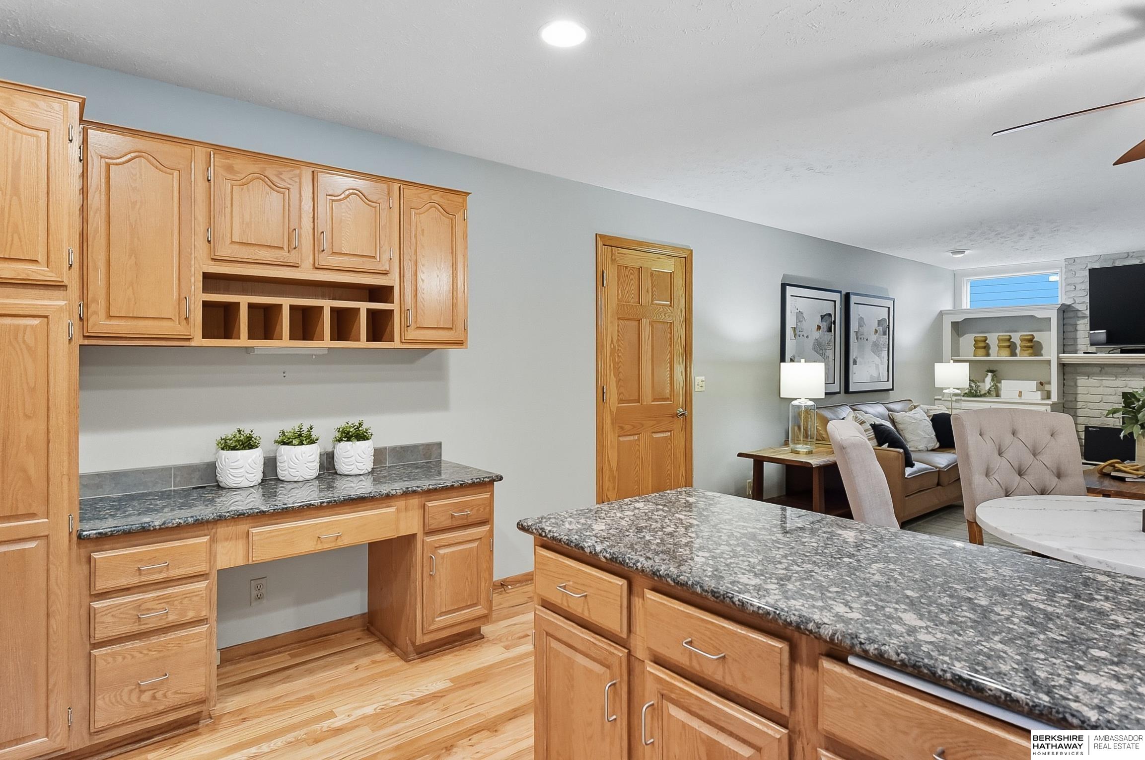 Omaha, Nebraska 68144, United States, 3 Bedrooms Bedrooms, ,3 BathroomsBathrooms,Residential,Pending,215098