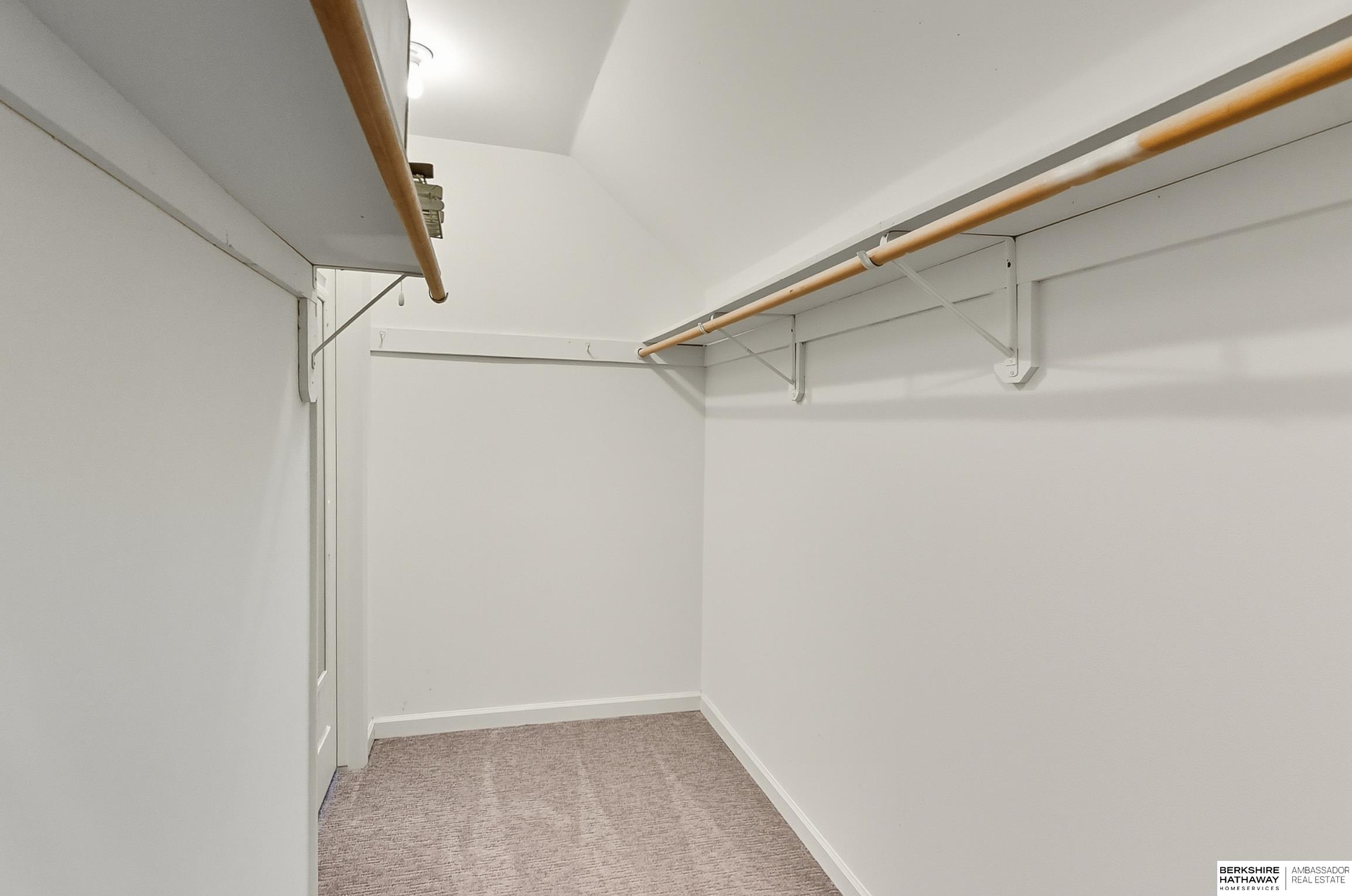 Omaha, Nebraska 68144, United States, 3 Bedrooms Bedrooms, ,3 BathroomsBathrooms,Residential,Pending,215098