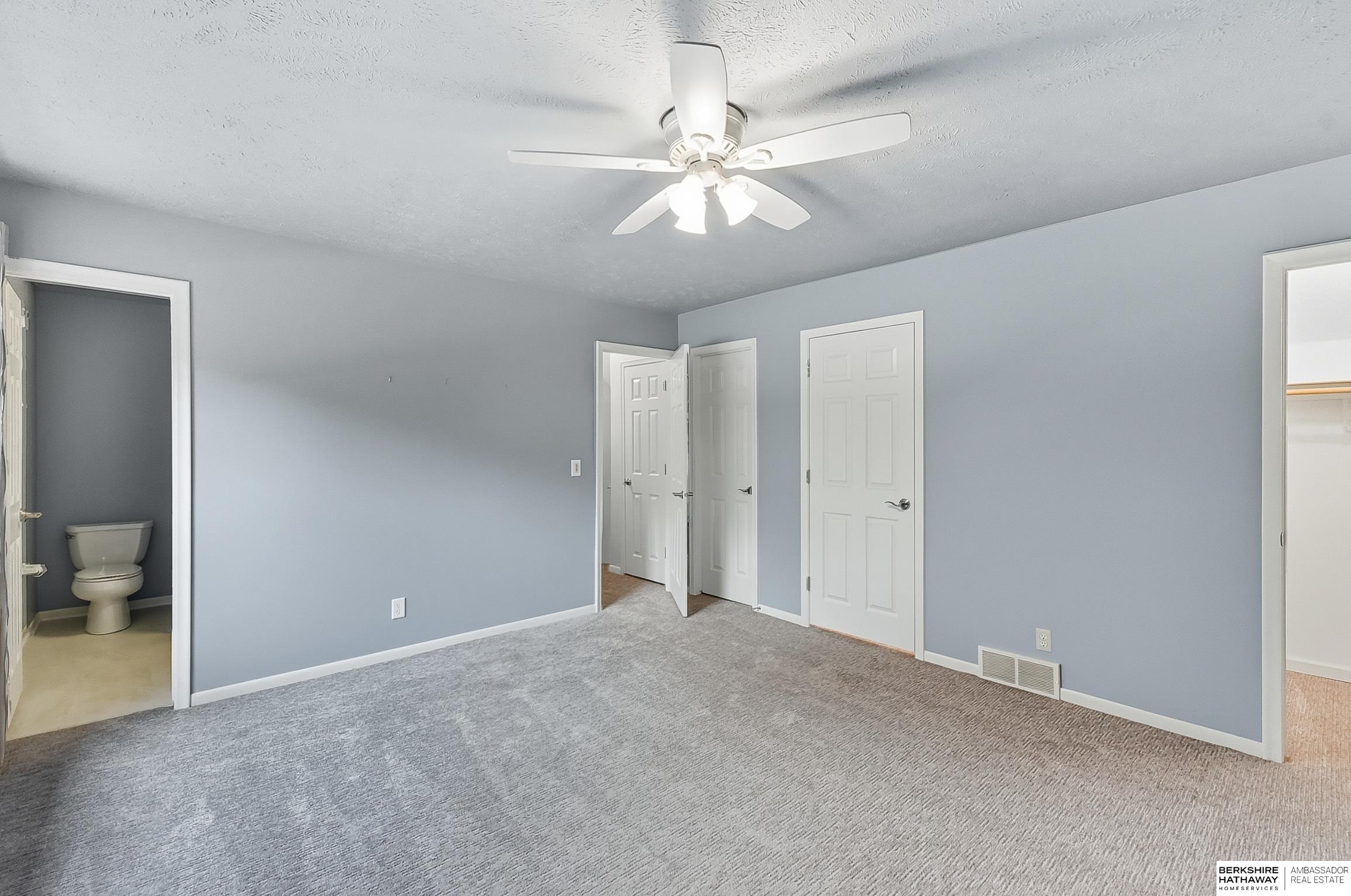 Omaha, Nebraska 68144, United States, 3 Bedrooms Bedrooms, ,3 BathroomsBathrooms,Residential,Pending,215098