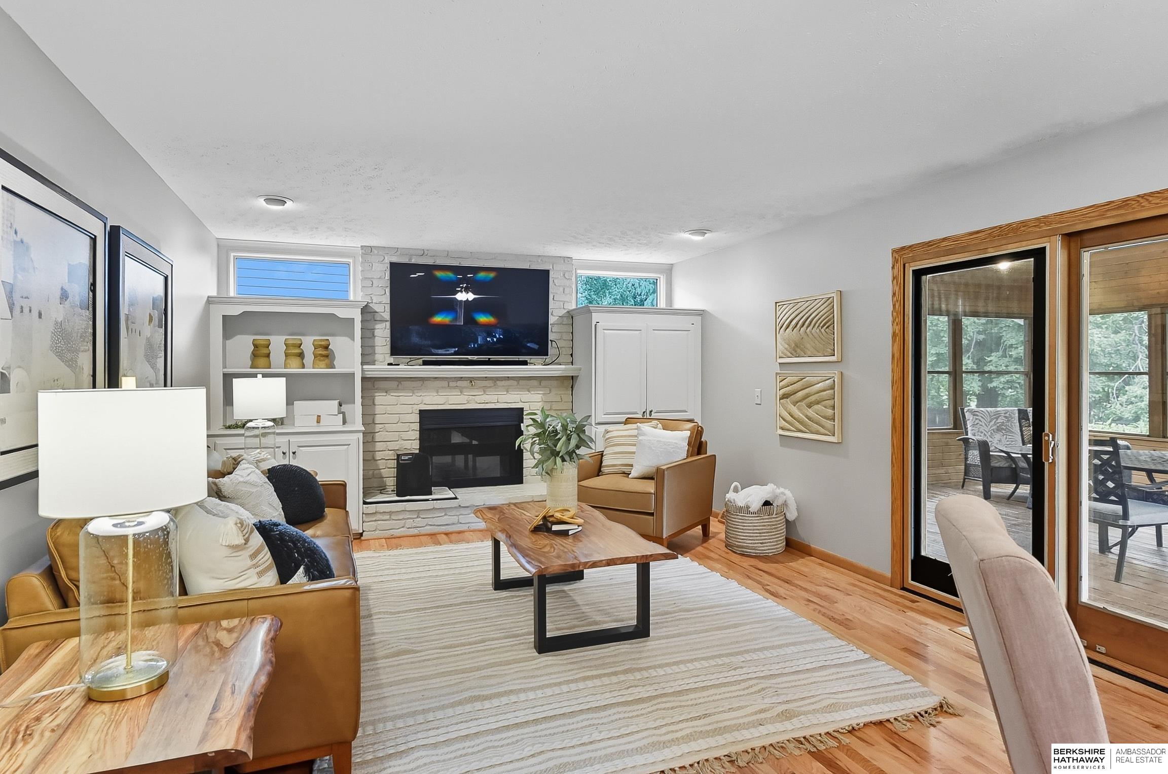 Omaha, Nebraska 68144, United States, 3 Bedrooms Bedrooms, ,3 BathroomsBathrooms,Residential,Pending,215098