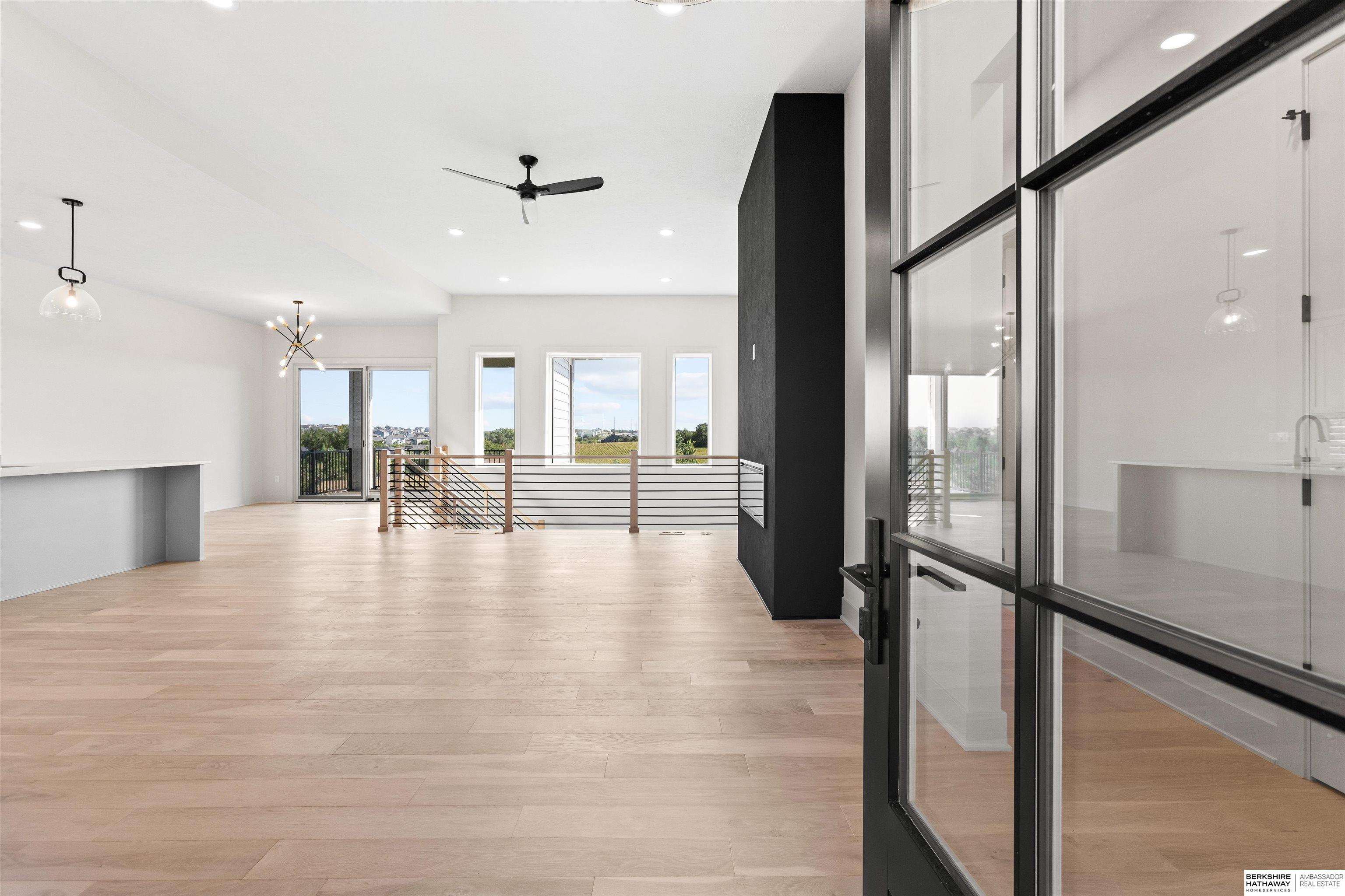 Elkhorn, Nebraska 68022, United States, 5 Bedrooms Bedrooms, ,3 BathroomsBathrooms,Residential,Active,207544