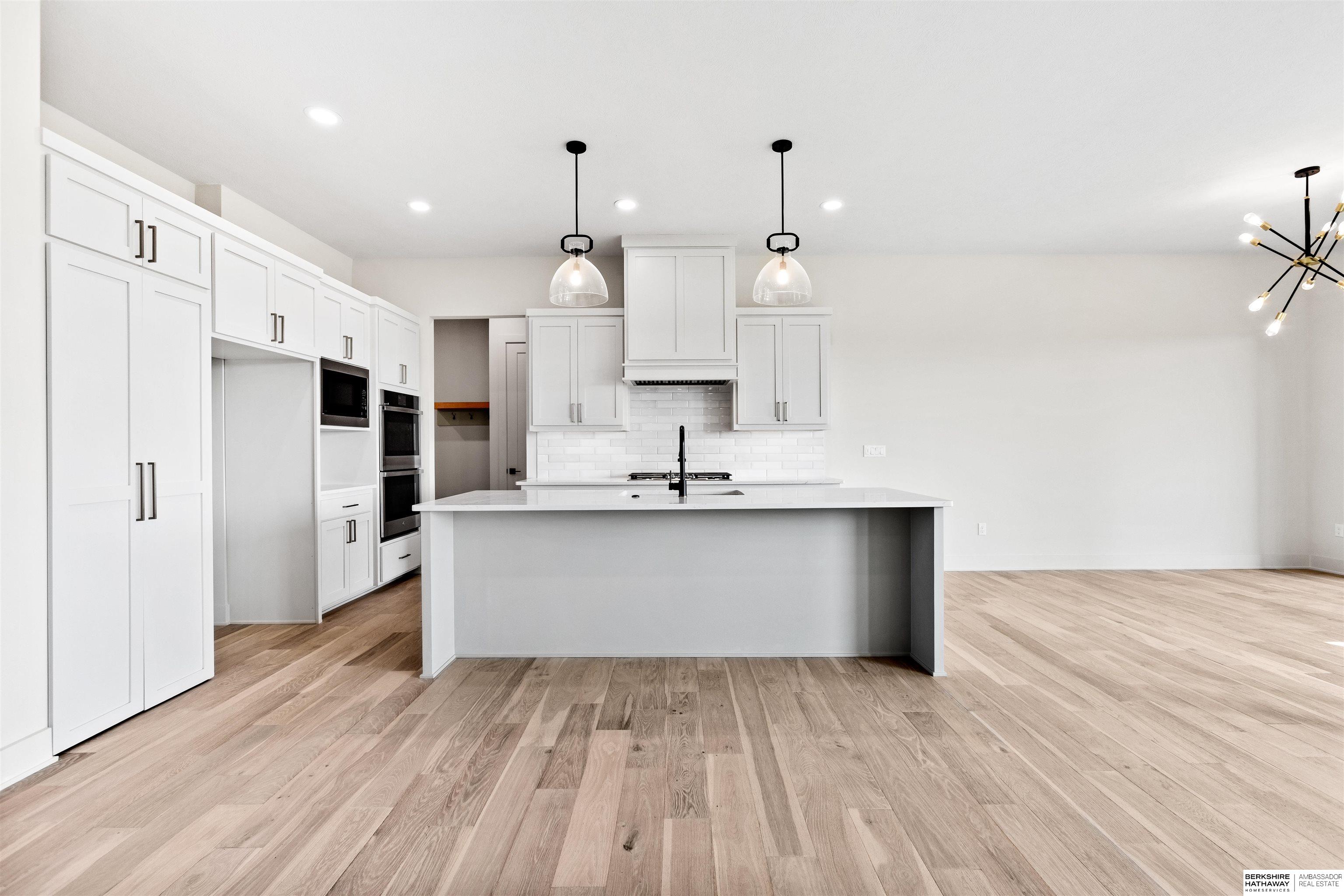 Elkhorn, Nebraska 68022, United States, 5 Bedrooms Bedrooms, ,3 BathroomsBathrooms,Residential,Active,207544