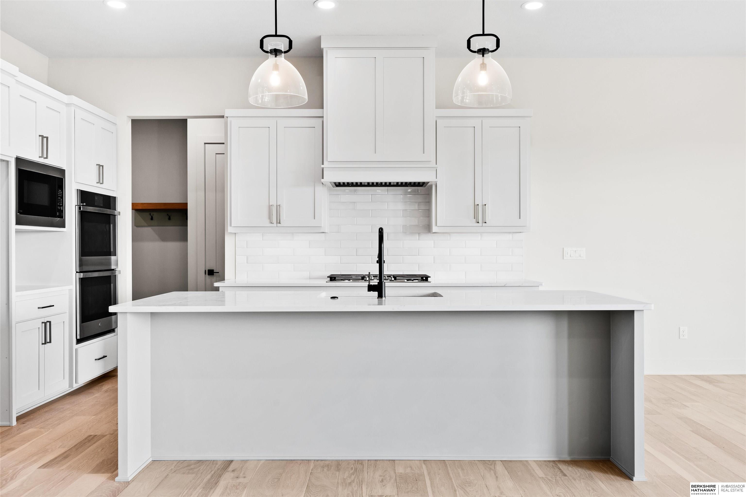 Elkhorn, Nebraska 68022, United States, 5 Bedrooms Bedrooms, ,3 BathroomsBathrooms,Residential,Active,207544