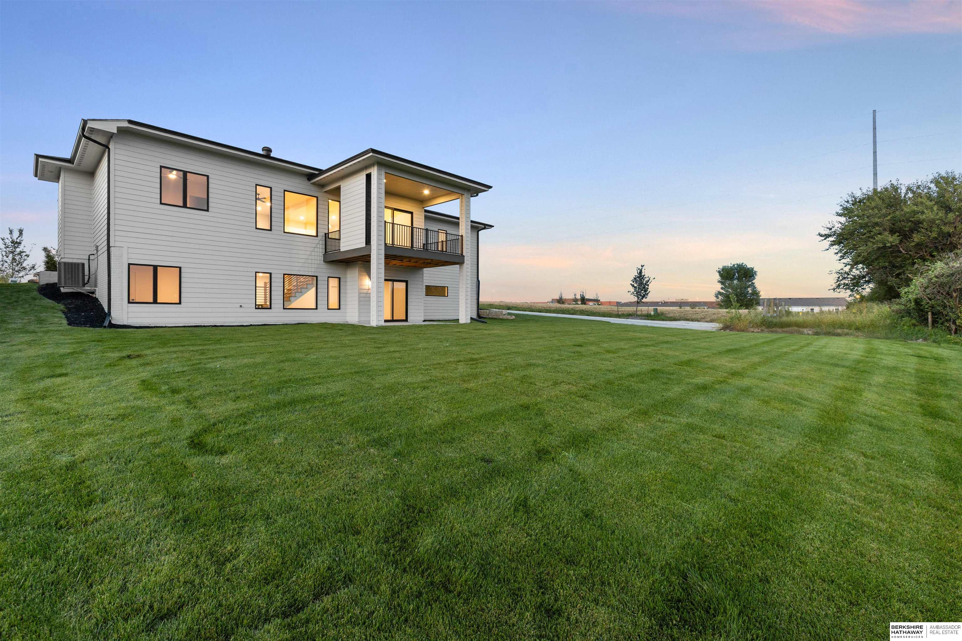 Elkhorn, Nebraska 68022, United States, 5 Bedrooms Bedrooms, ,3 BathroomsBathrooms,Residential,Active,207544