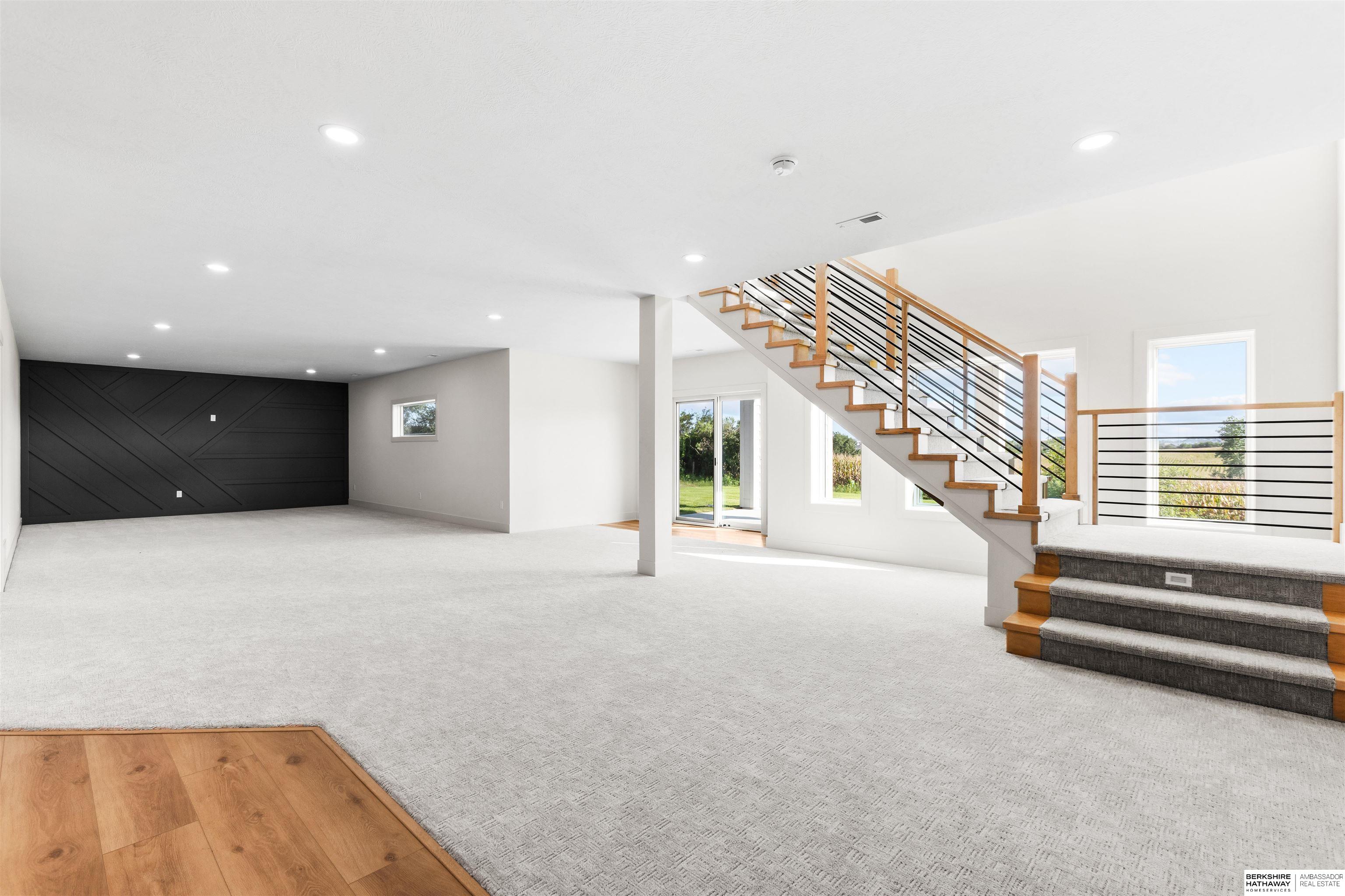 Elkhorn, Nebraska 68022, United States, 5 Bedrooms Bedrooms, ,3 BathroomsBathrooms,Residential,Active,207544