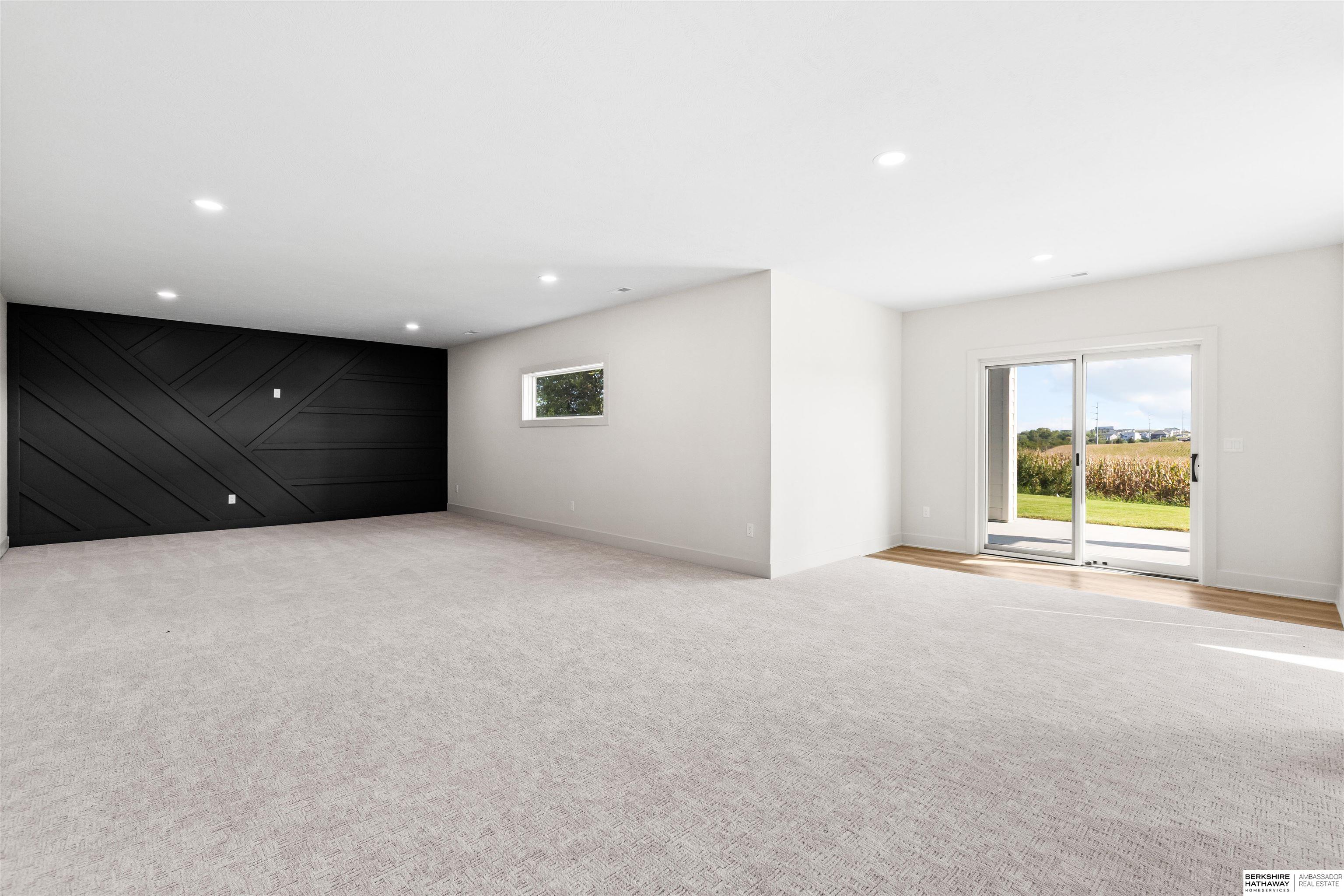 Elkhorn, Nebraska 68022, United States, 5 Bedrooms Bedrooms, ,3 BathroomsBathrooms,Residential,Active,207544