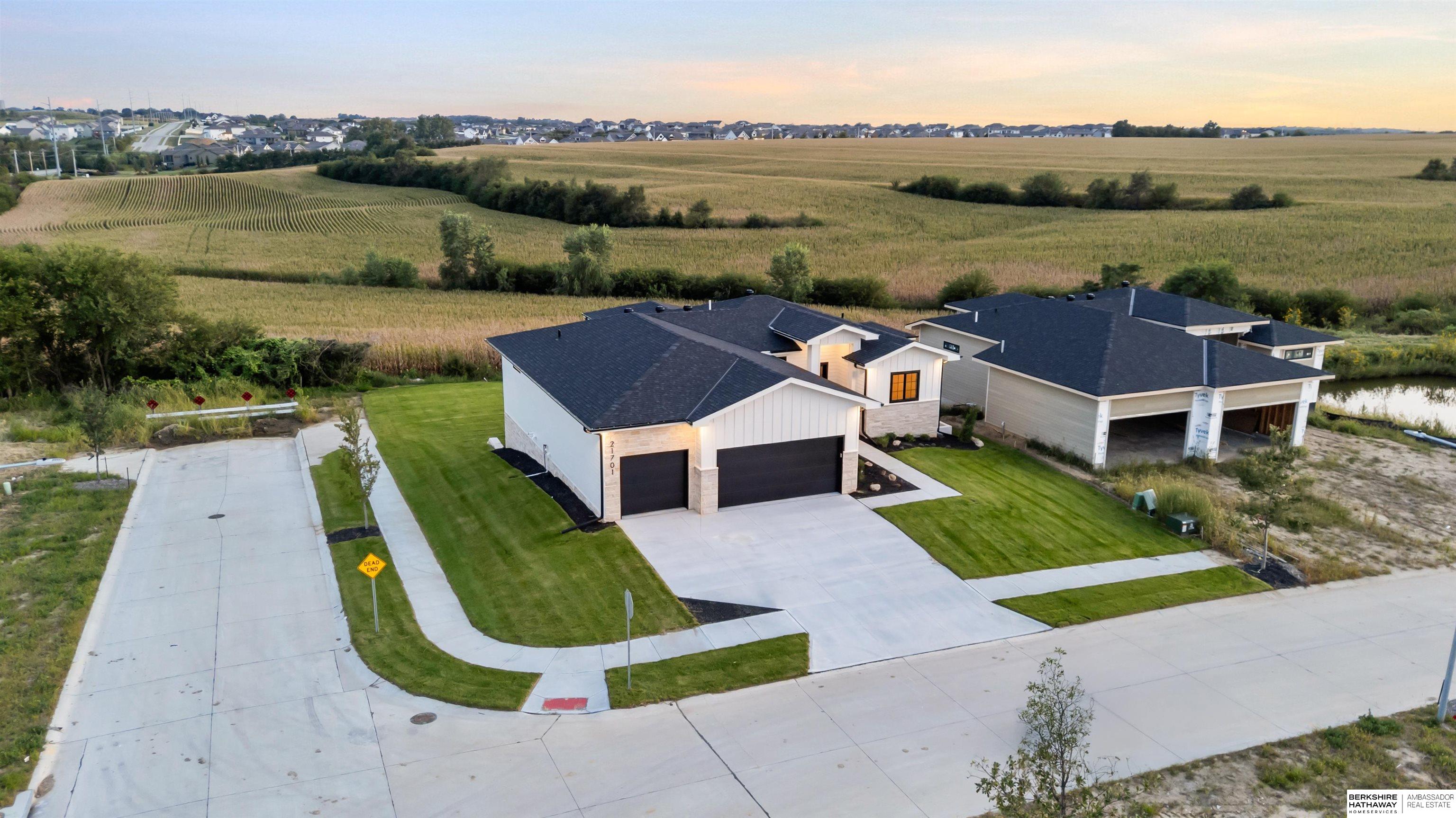 Elkhorn, Nebraska 68022, United States, 5 Bedrooms Bedrooms, ,3 BathroomsBathrooms,Residential,Active,207544