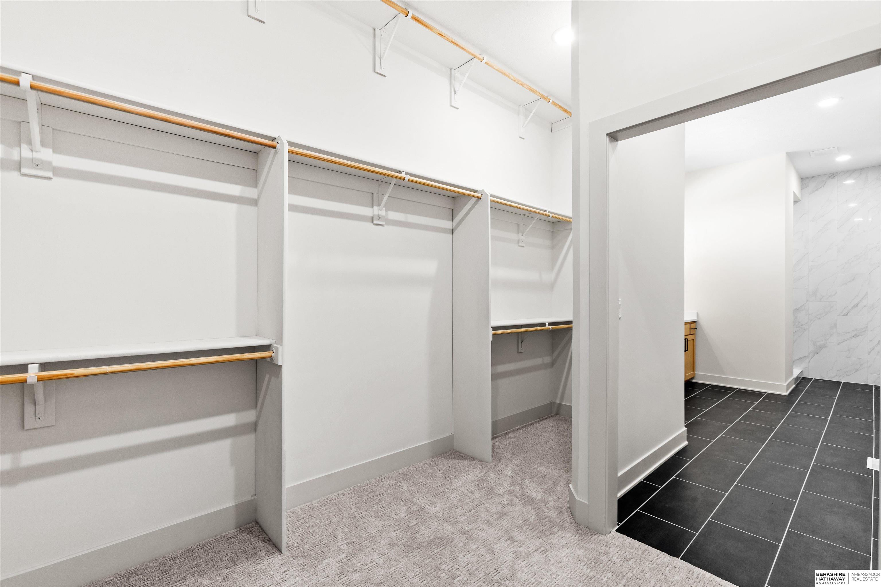 Elkhorn, Nebraska 68022, United States, 5 Bedrooms Bedrooms, ,3 BathroomsBathrooms,Residential,Active,207544