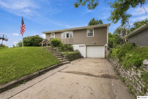 Photo of 3801 Young Street, Omaha, NE 68112 (MLS # 22627486)