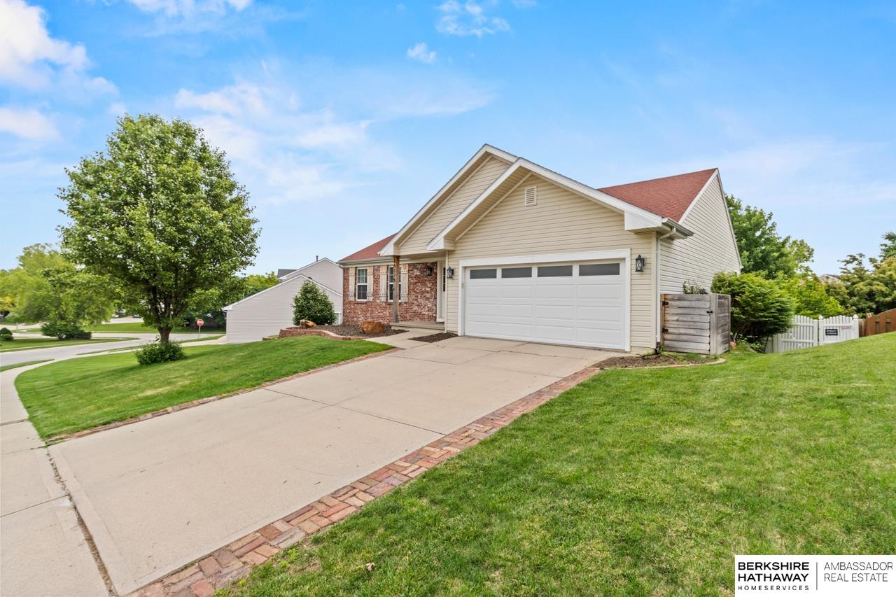 Omaha, Nebraska 68116, United States, 3 Bedrooms Bedrooms, ,2 BathroomsBathrooms,Residential,Active,146612