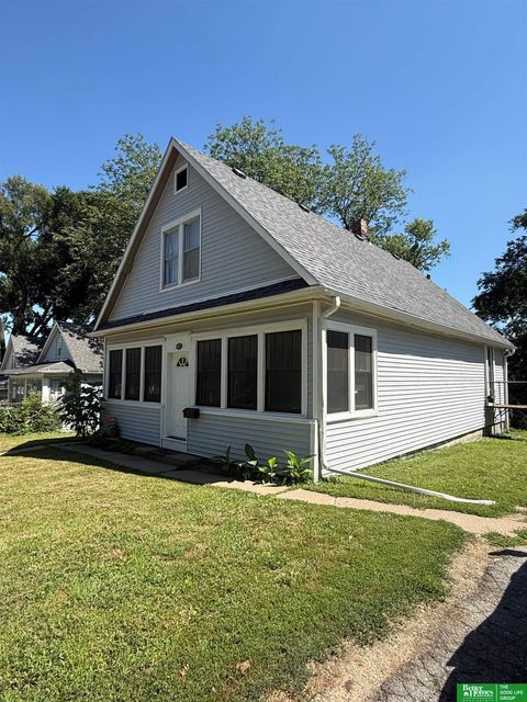 Photo of 1019 Homer Street, Omaha, NE 68107 (MLS # 22619774)