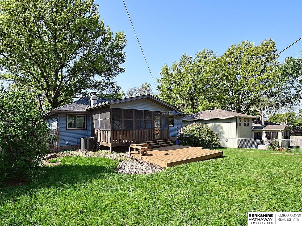 Omaha, Nebraska 68105, United States, 4 Bedrooms Bedrooms, ,2 BathroomsBathrooms,Residential,Active,141415