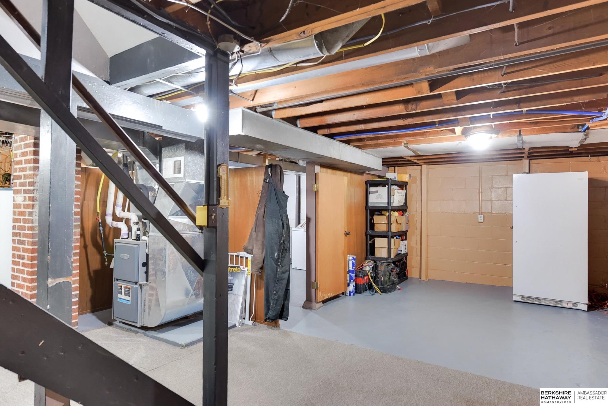 Wahoo, Nebraska 68066, United States, 3 Bedrooms Bedrooms, ,2 BathroomsBathrooms,Residential,Pending,122205