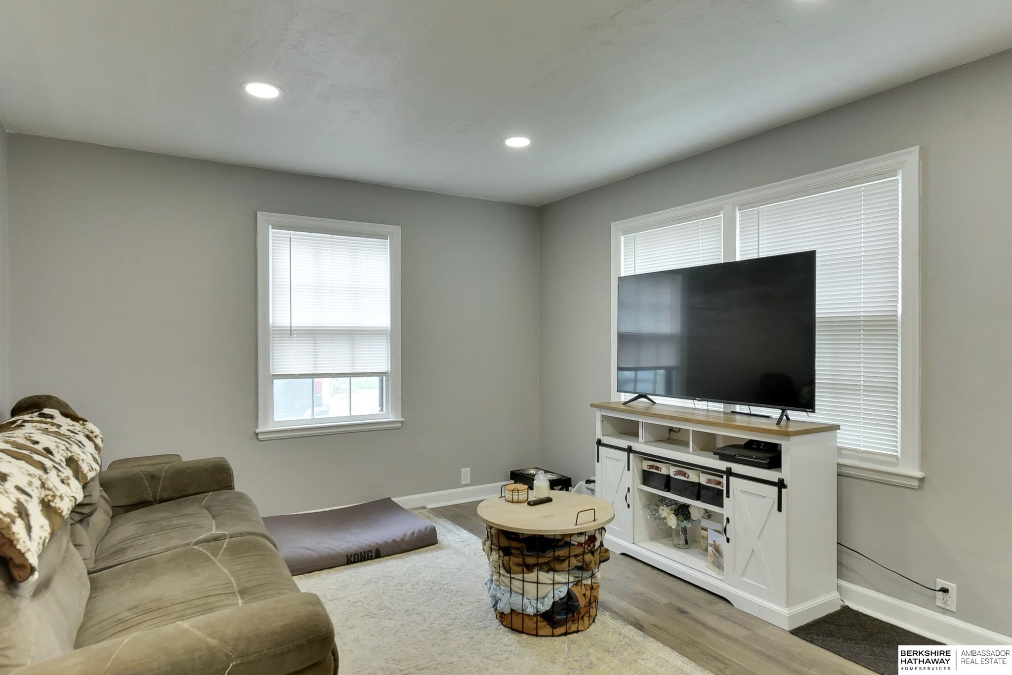 Wahoo, Nebraska 68066, United States, 3 Bedrooms Bedrooms, ,2 BathroomsBathrooms,Residential,Pending,122205