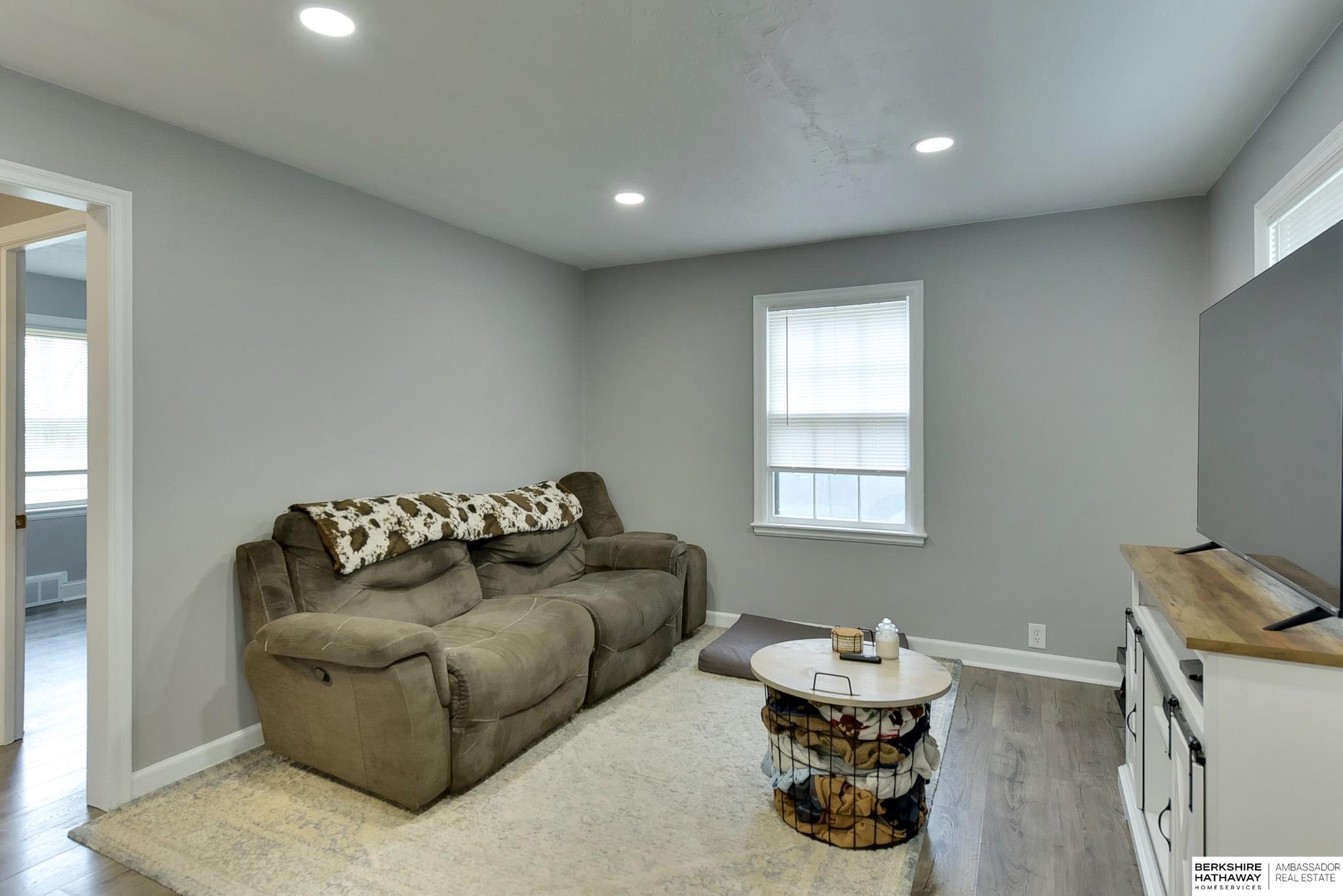 Wahoo, Nebraska 68066, United States, 3 Bedrooms Bedrooms, ,2 BathroomsBathrooms,Residential,Pending,122205