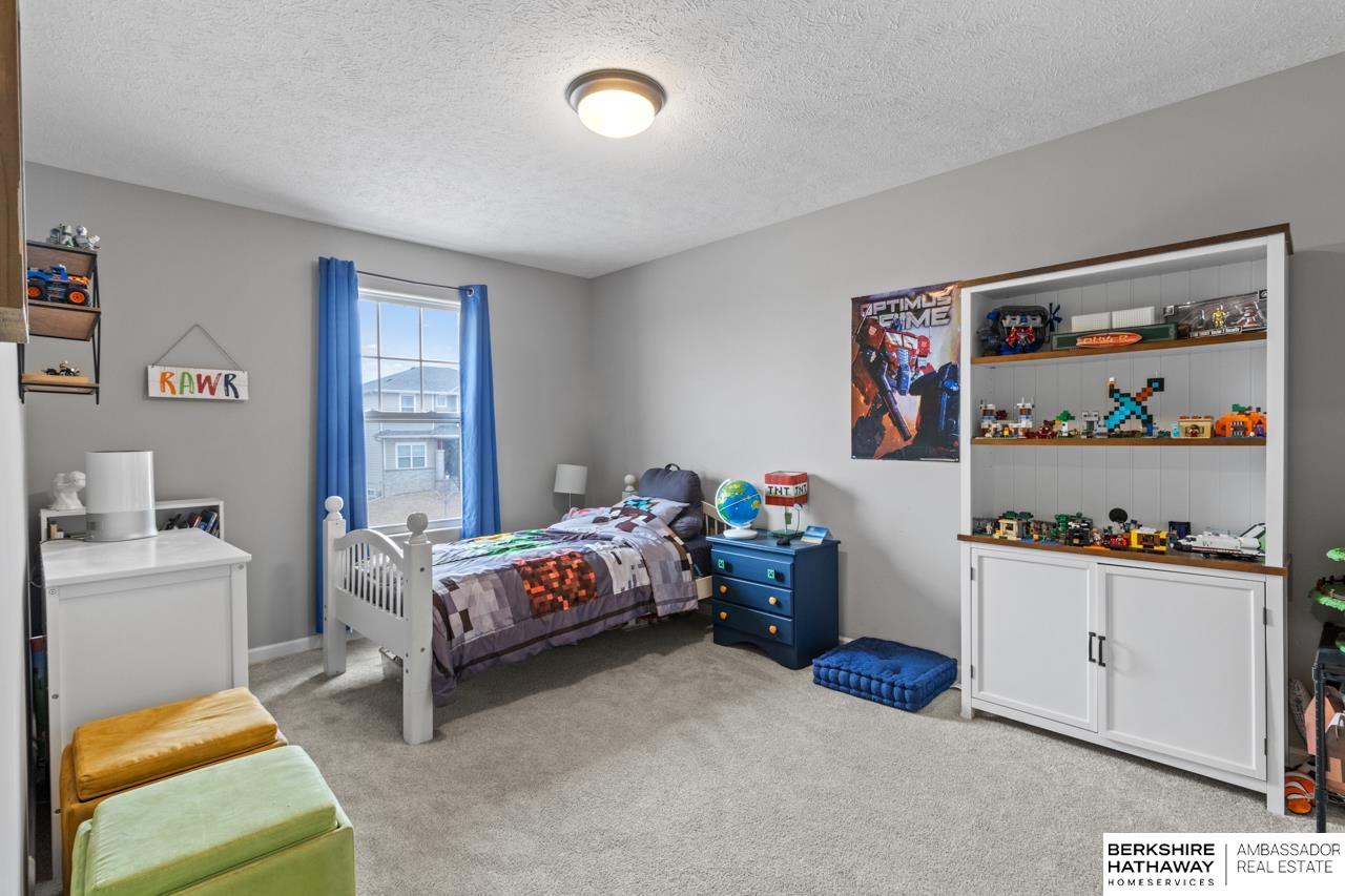 Papillion, Nebraska 68046, United States, 5 Bedrooms Bedrooms, ,3 BathroomsBathrooms,Residential,Pending,106811