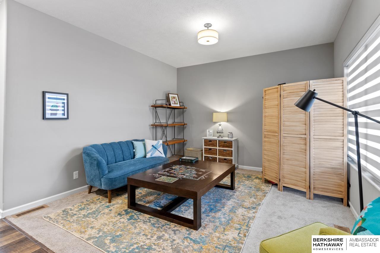 Papillion, Nebraska 68046, United States, 5 Bedrooms Bedrooms, ,3 BathroomsBathrooms,Residential,Pending,106811