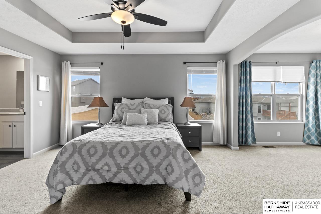 Papillion, Nebraska 68046, United States, 5 Bedrooms Bedrooms, ,3 BathroomsBathrooms,Residential,Pending,106811