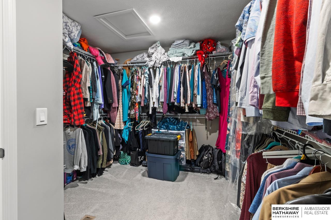 Papillion, Nebraska 68046, United States, 5 Bedrooms Bedrooms, ,3 BathroomsBathrooms,Residential,Pending,106811