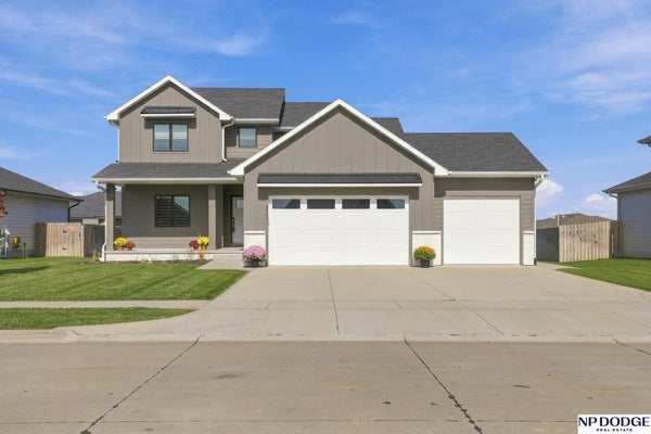 2740 LAUREN LN, FREMONT, NE 68025 - Image 5970a5f709e1dfe129076657c8d61bbc/380211459