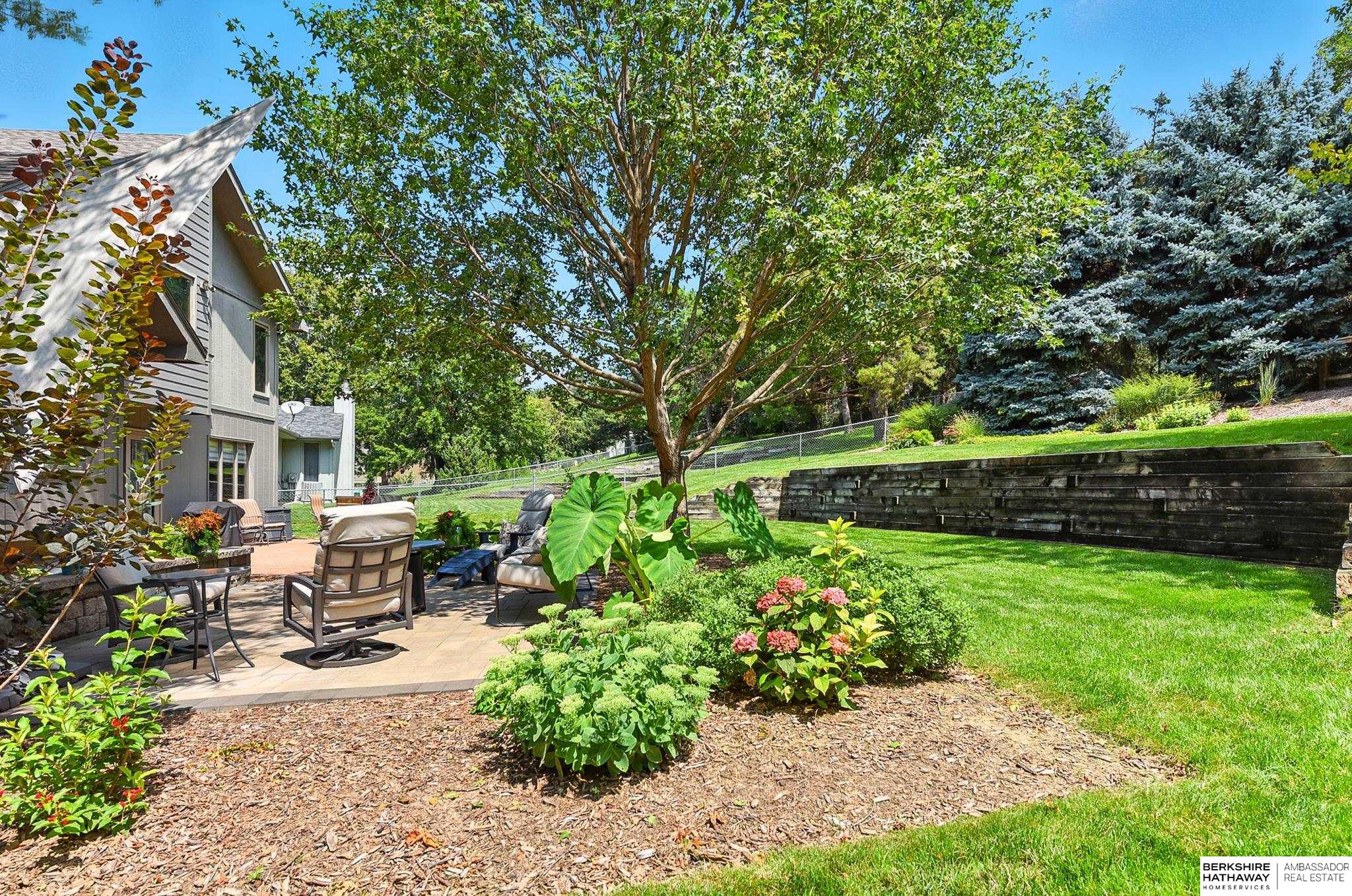 Omaha, Nebraska 68154, United States, 4 Bedrooms Bedrooms, ,3 BathroomsBathrooms,Residential,Active,192600