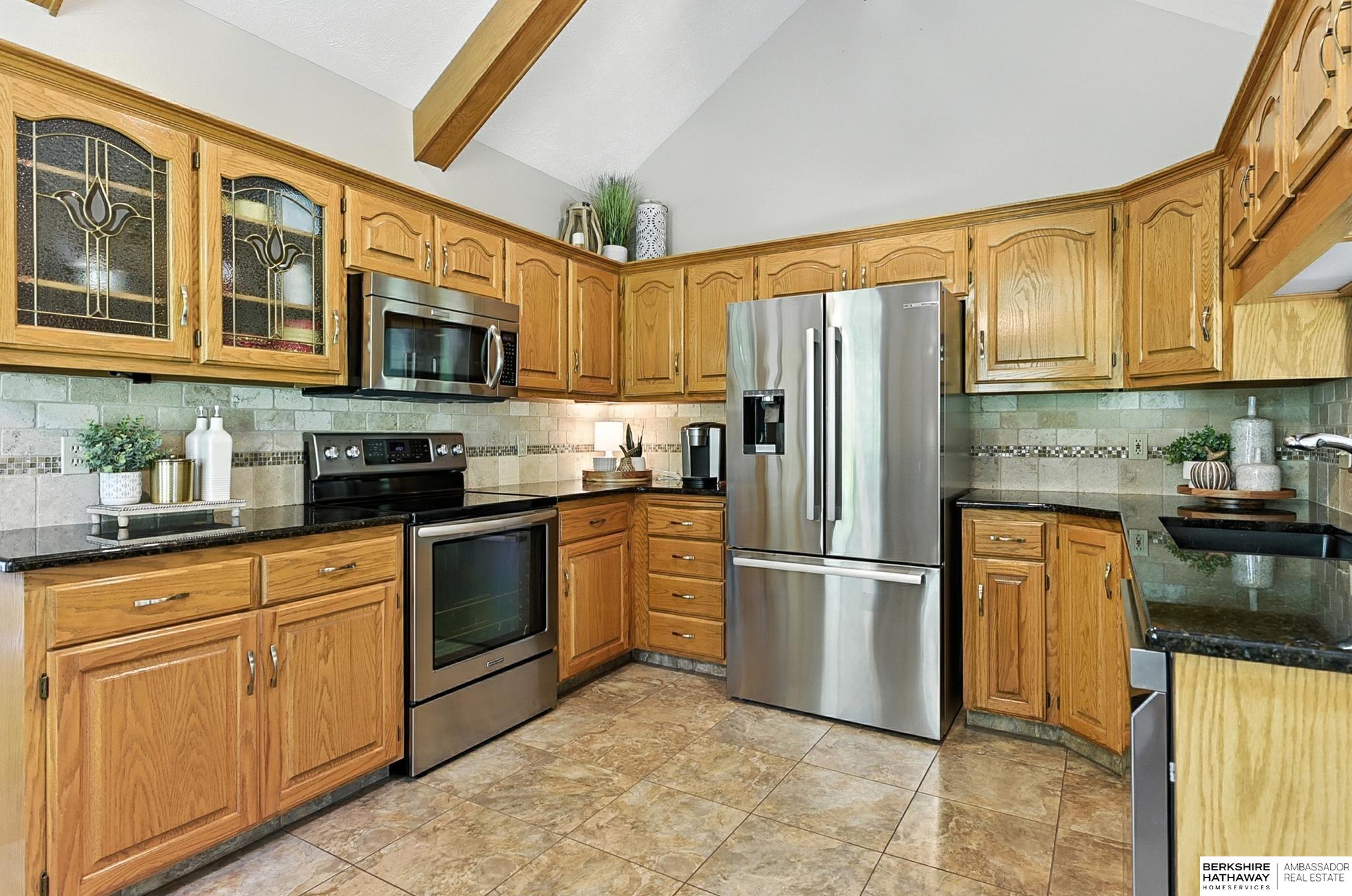 Omaha, Nebraska 68154, United States, 4 Bedrooms Bedrooms, ,3 BathroomsBathrooms,Residential,Active,192600