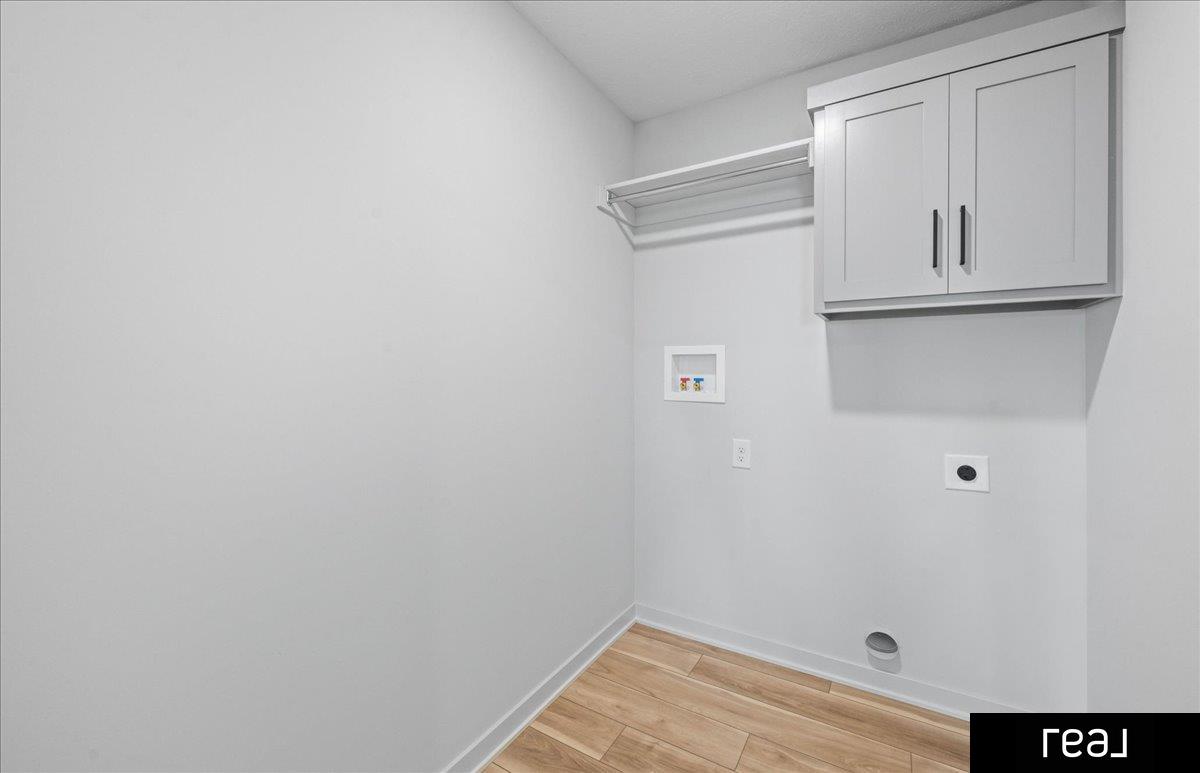 Bennington, Nebraska 68007, United States, 4 Bedrooms Bedrooms, ,2 BathroomsBathrooms,Residential,Active,154919