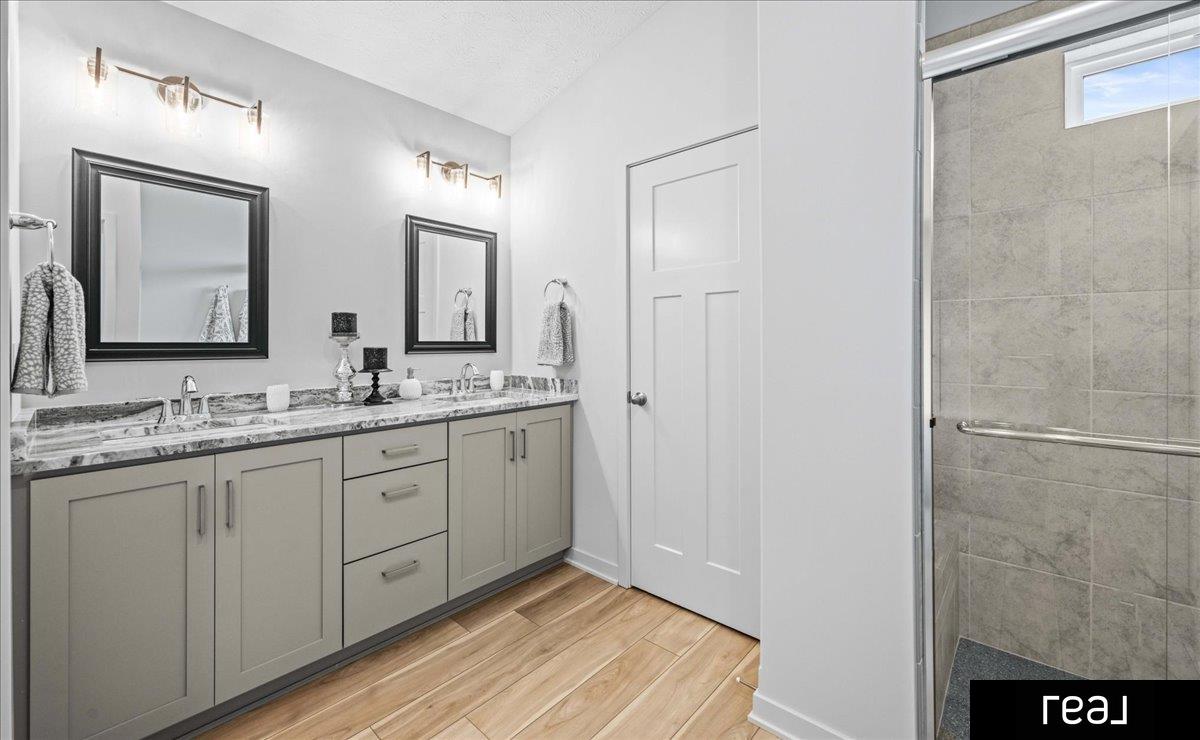 Bennington, Nebraska 68007, United States, 4 Bedrooms Bedrooms, ,2 BathroomsBathrooms,Residential,Active,154919