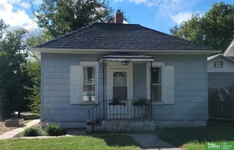 Photo of 623 N East Avenue, York, NE 68467 (MLS # 22627285)