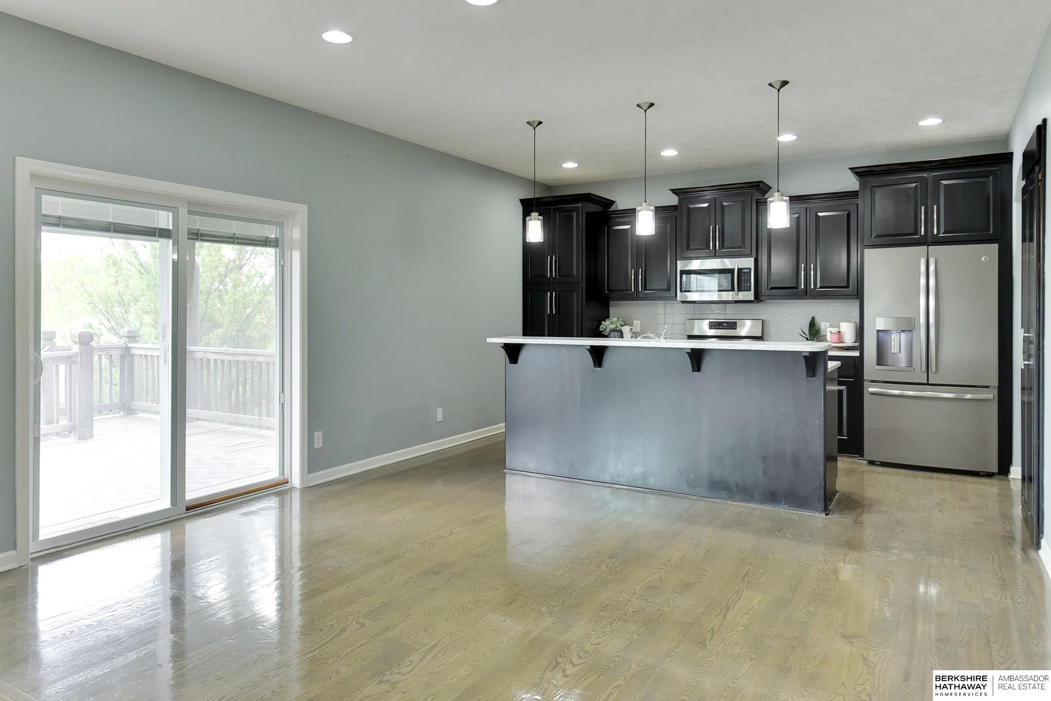 Elkhorn, Nebraska 68022, United States, 4 Bedrooms Bedrooms, ,3 BathroomsBathrooms,Residential,Active,123637