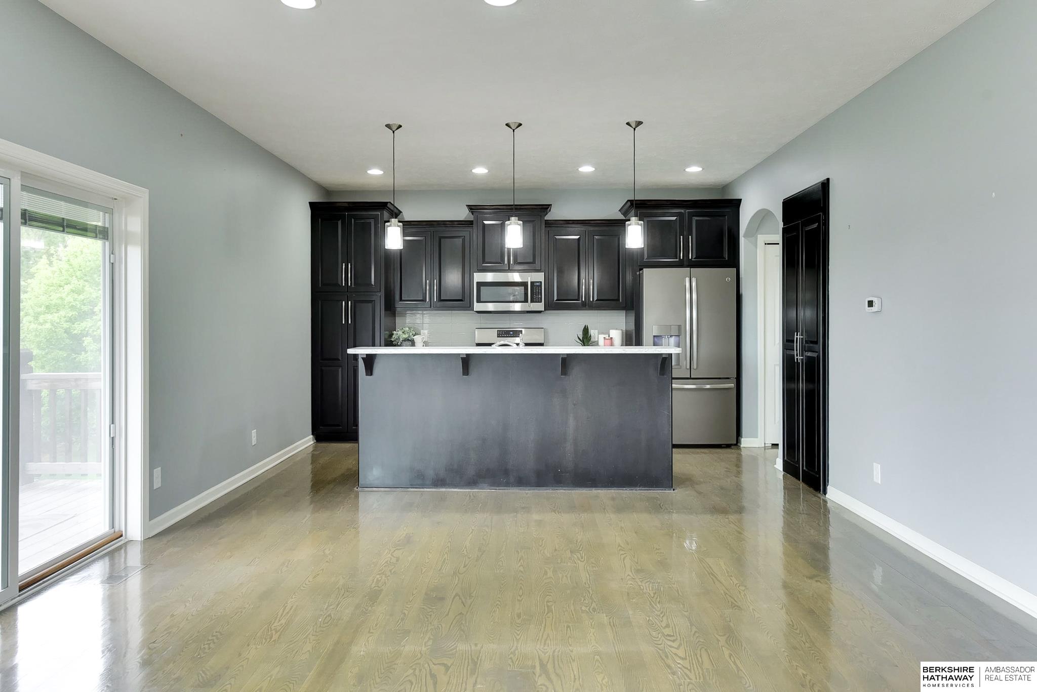 Elkhorn, Nebraska 68022, United States, 4 Bedrooms Bedrooms, ,3 BathroomsBathrooms,Residential,Active,123637