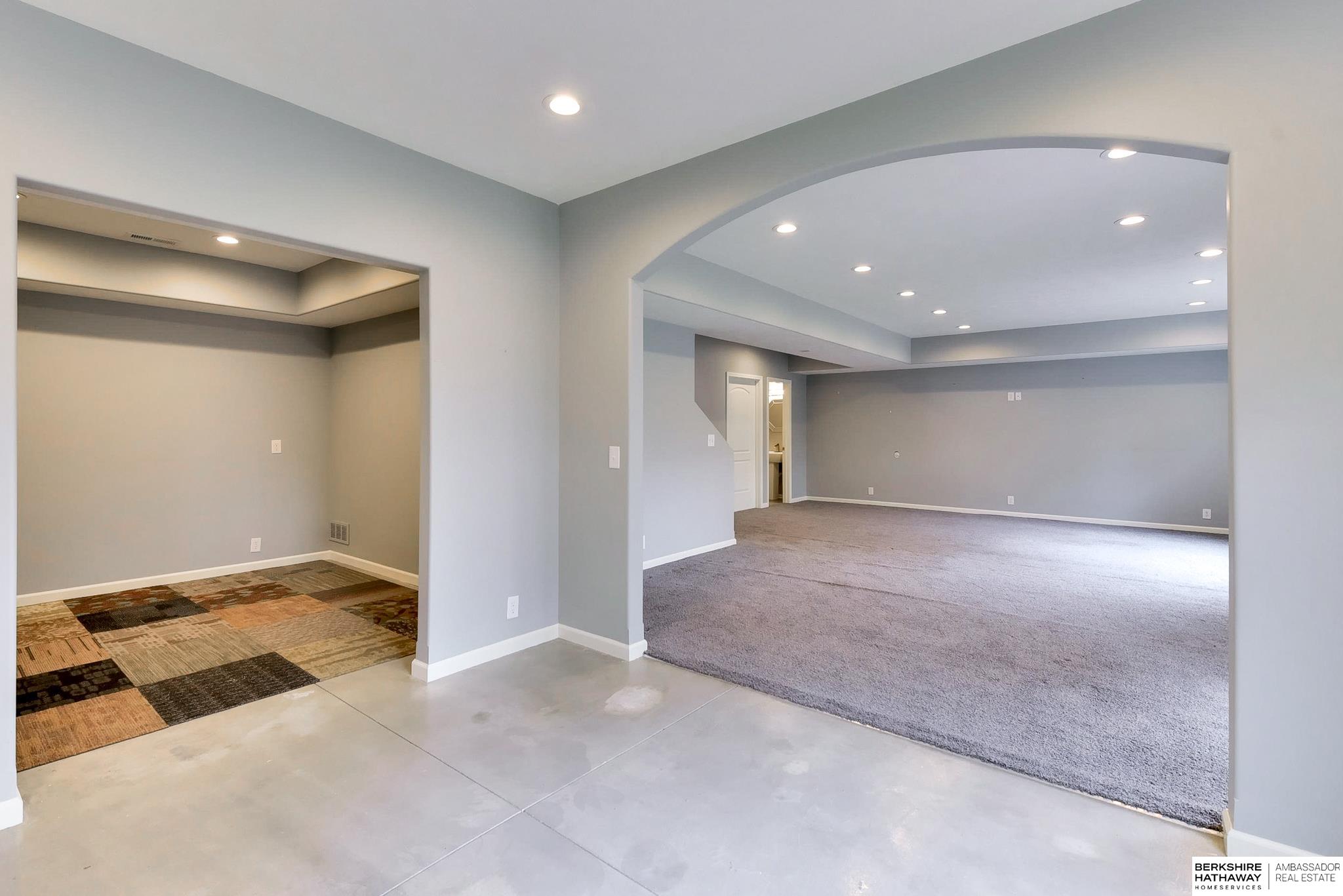 Elkhorn, Nebraska 68022, United States, 4 Bedrooms Bedrooms, ,3 BathroomsBathrooms,Residential,Active,123637