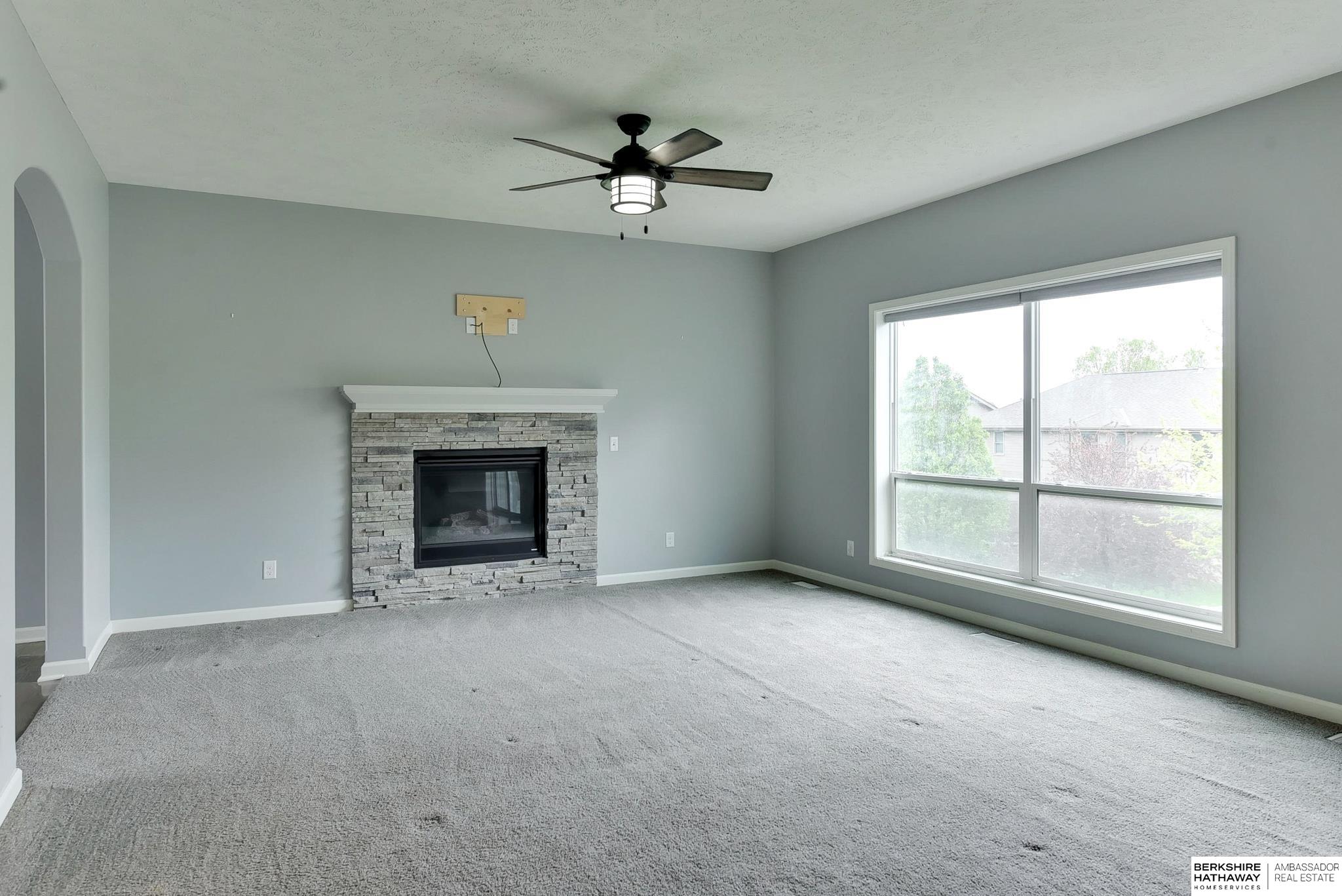 Elkhorn, Nebraska 68022, United States, 4 Bedrooms Bedrooms, ,3 BathroomsBathrooms,Residential,Active,123637