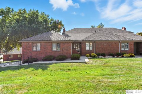 Photo of 6406 S 118th Plaza, Omaha, NE 68137 (MLS # 22527052)