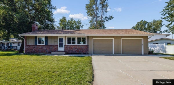 824 MANES CT, LINCOLN, NE 68505 - Image 5a3a69eee4eadbd212f711f3f2e0eb96/2563764933